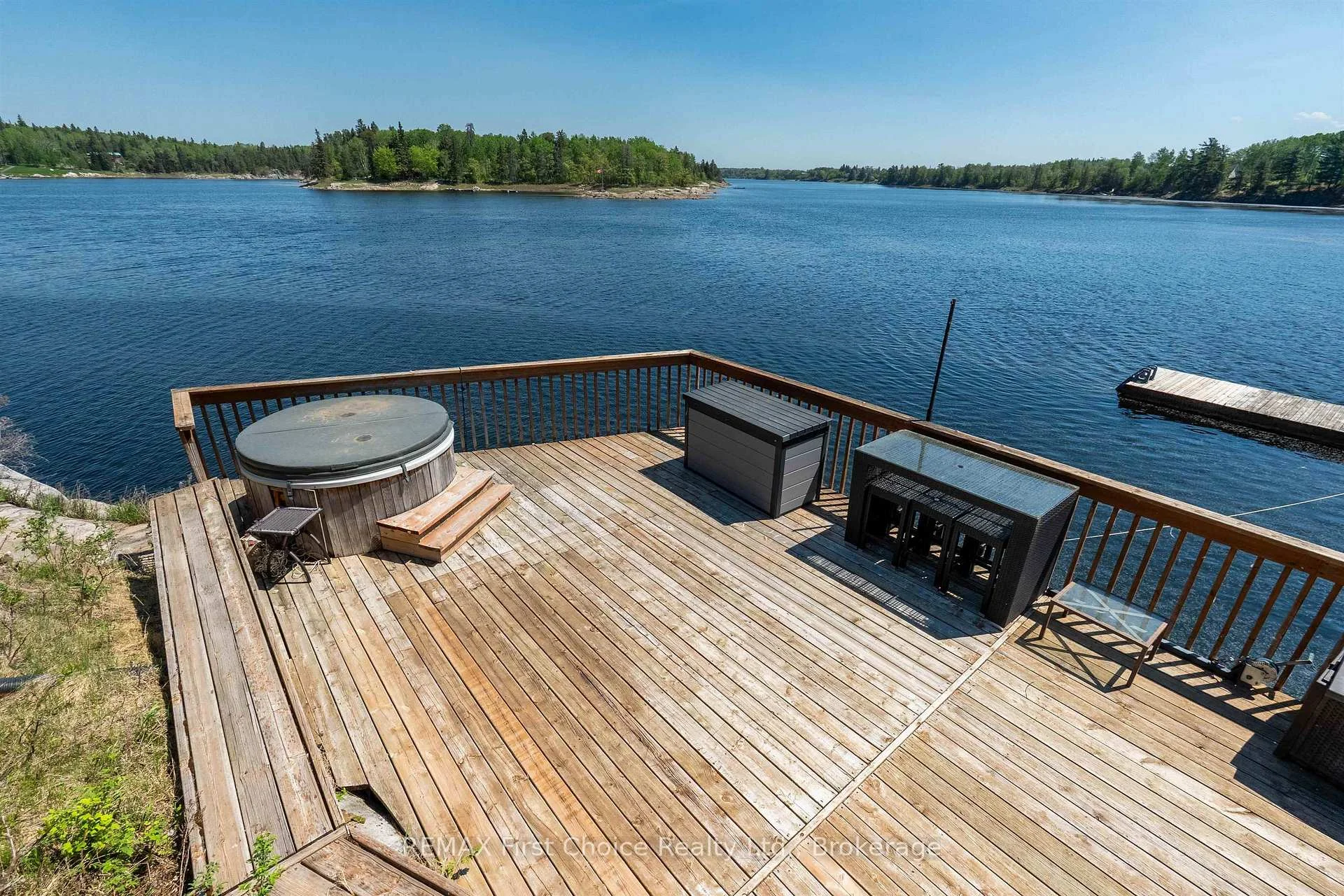 Photo 11 of 220D Phantom Drive, Kenora, Keewatin — HOMEH