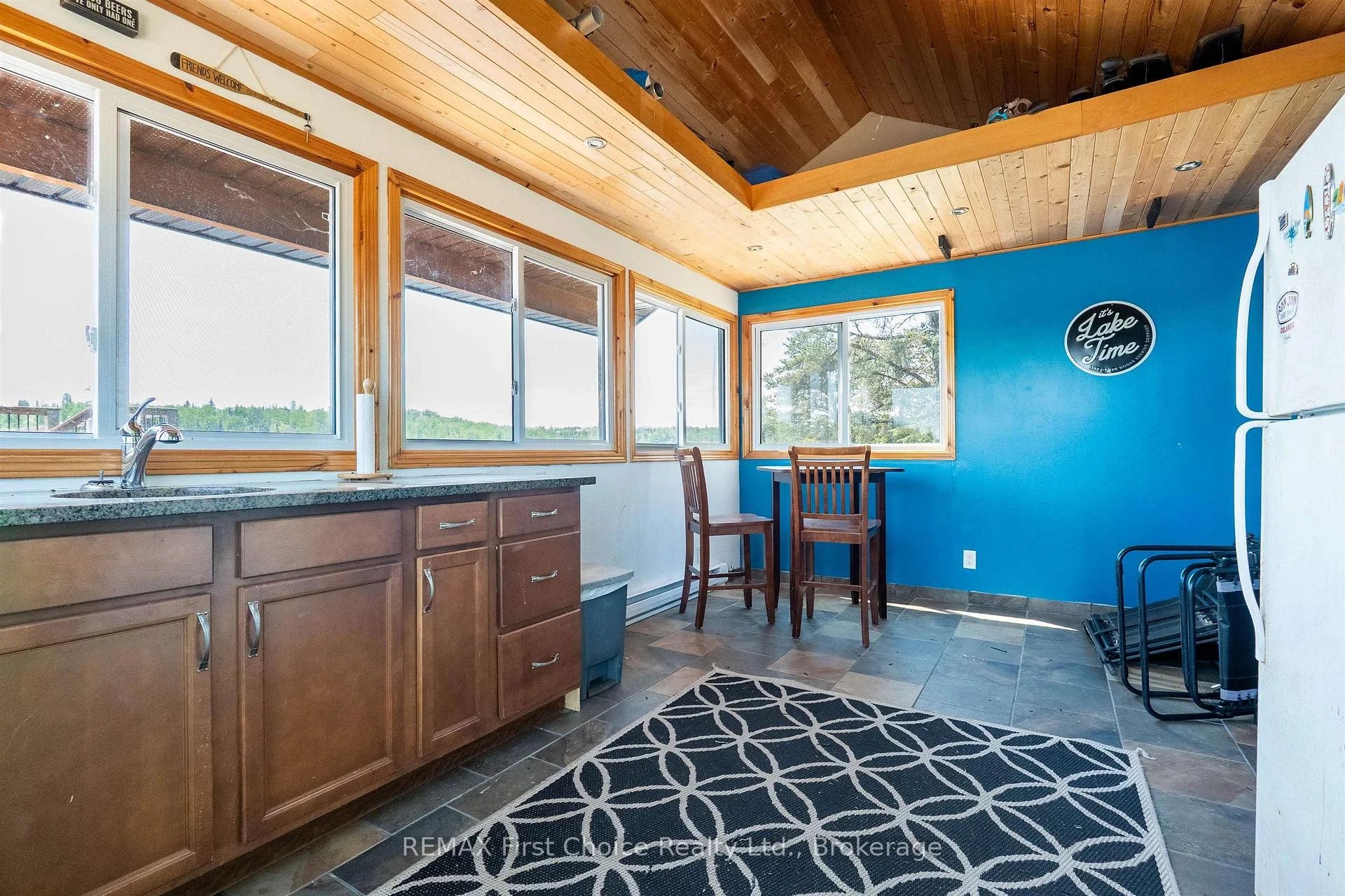 Photo 13 of 220D Phantom Drive, Kenora, Keewatin — HOMEH