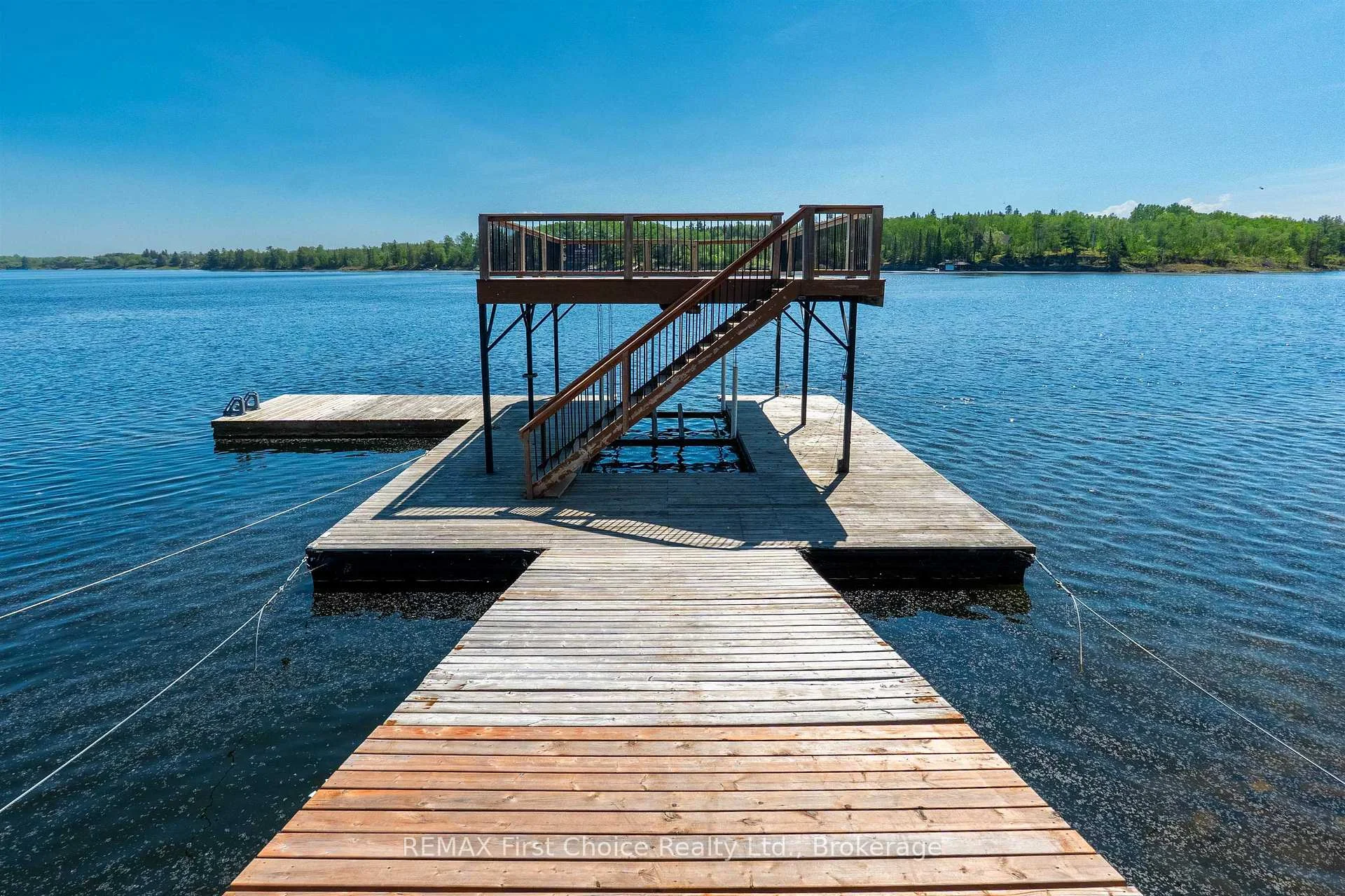 Photo 14 of 220D Phantom Drive, Kenora, Keewatin — HOMEH