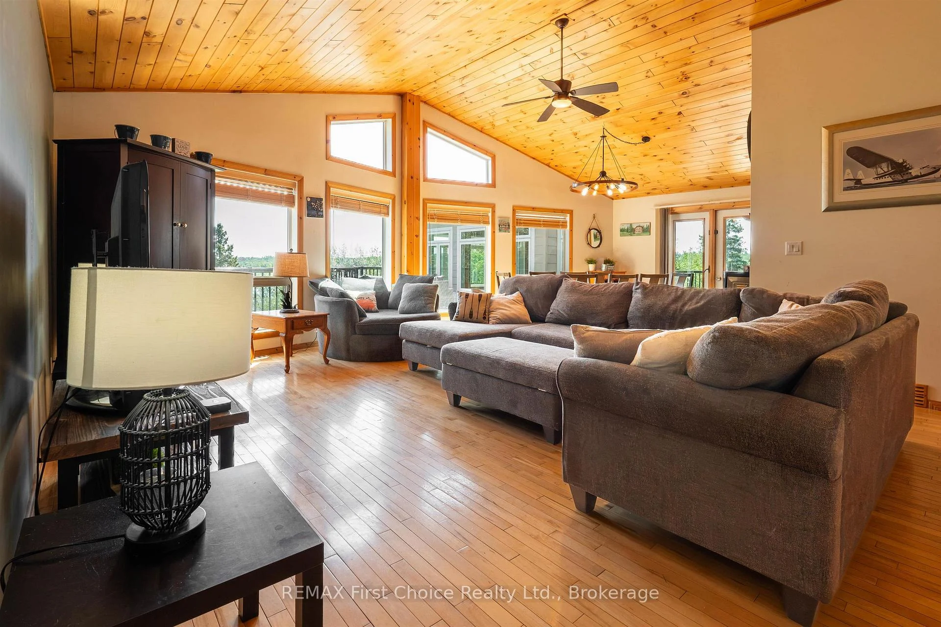 Photo 18 of 220D Phantom Drive, Kenora, Keewatin — HOMEH