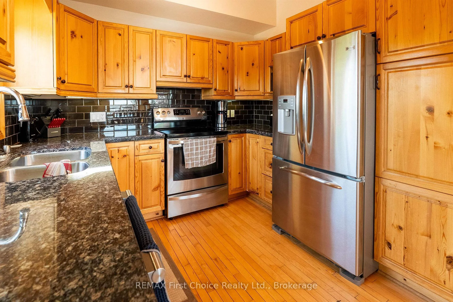 Photo 22 of 220D Phantom Drive, Kenora, Keewatin — HOMEH