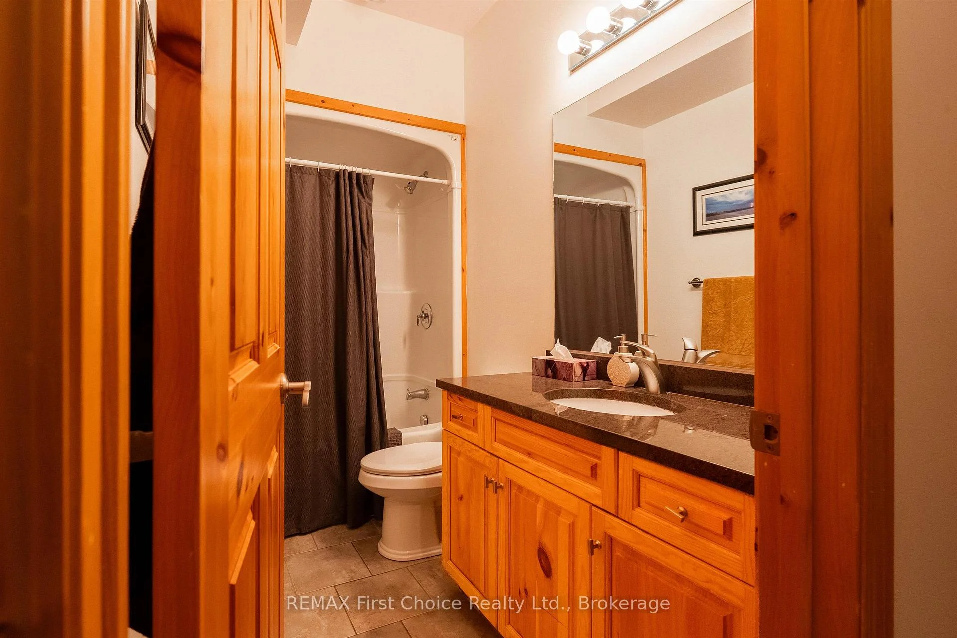 Photo 24 of 220D Phantom Drive, Kenora, Keewatin — HOMEH