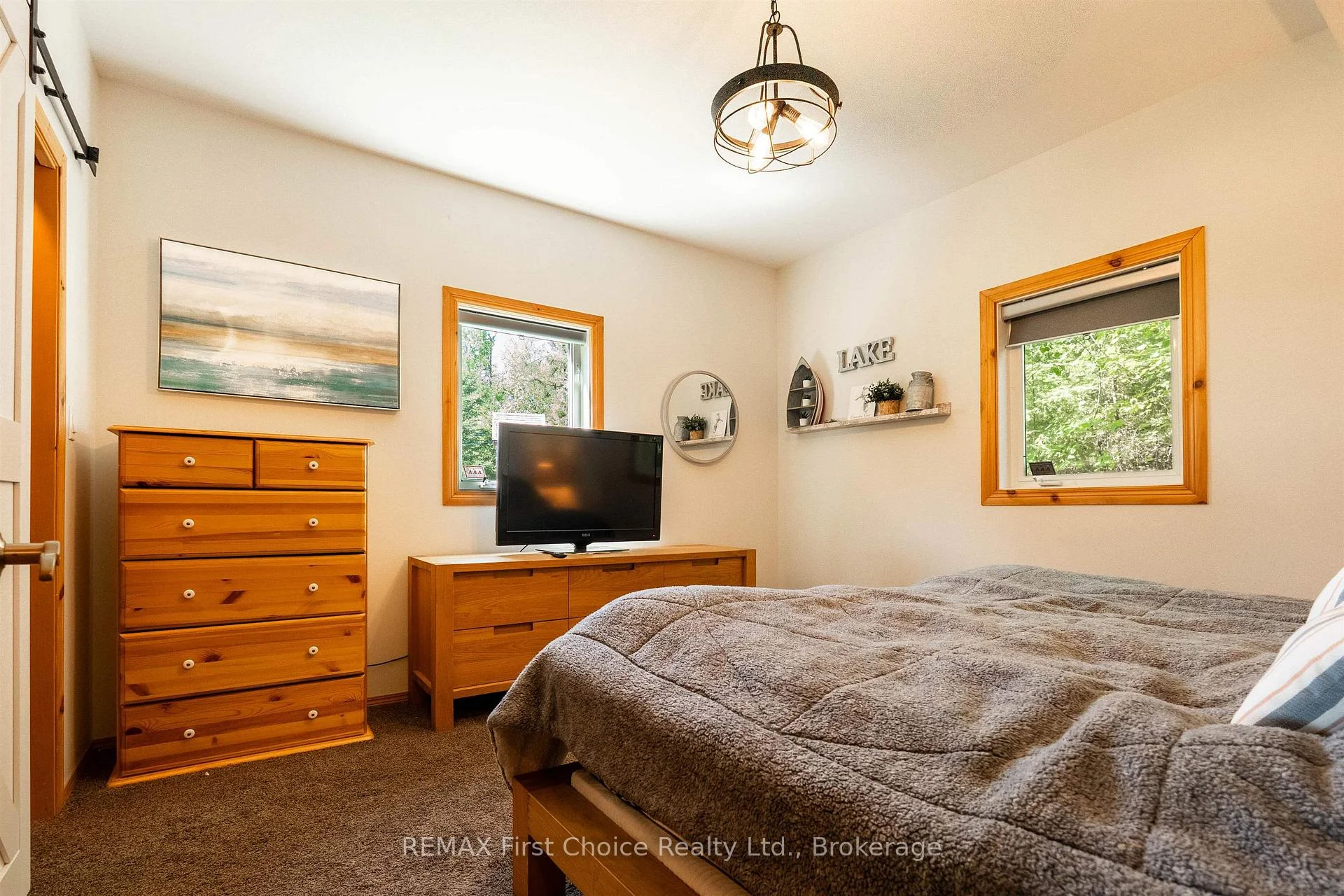 Photo 29 of 220D Phantom Drive, Kenora, Keewatin — HOMEH