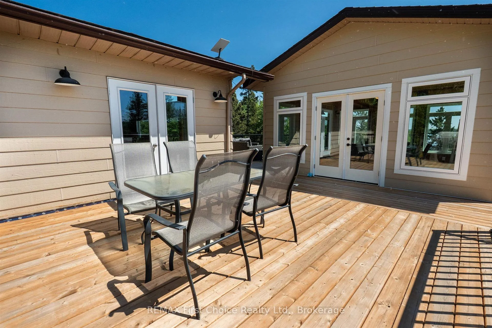 Photo 39 of 220D Phantom Drive, Kenora, Keewatin — HOMEH