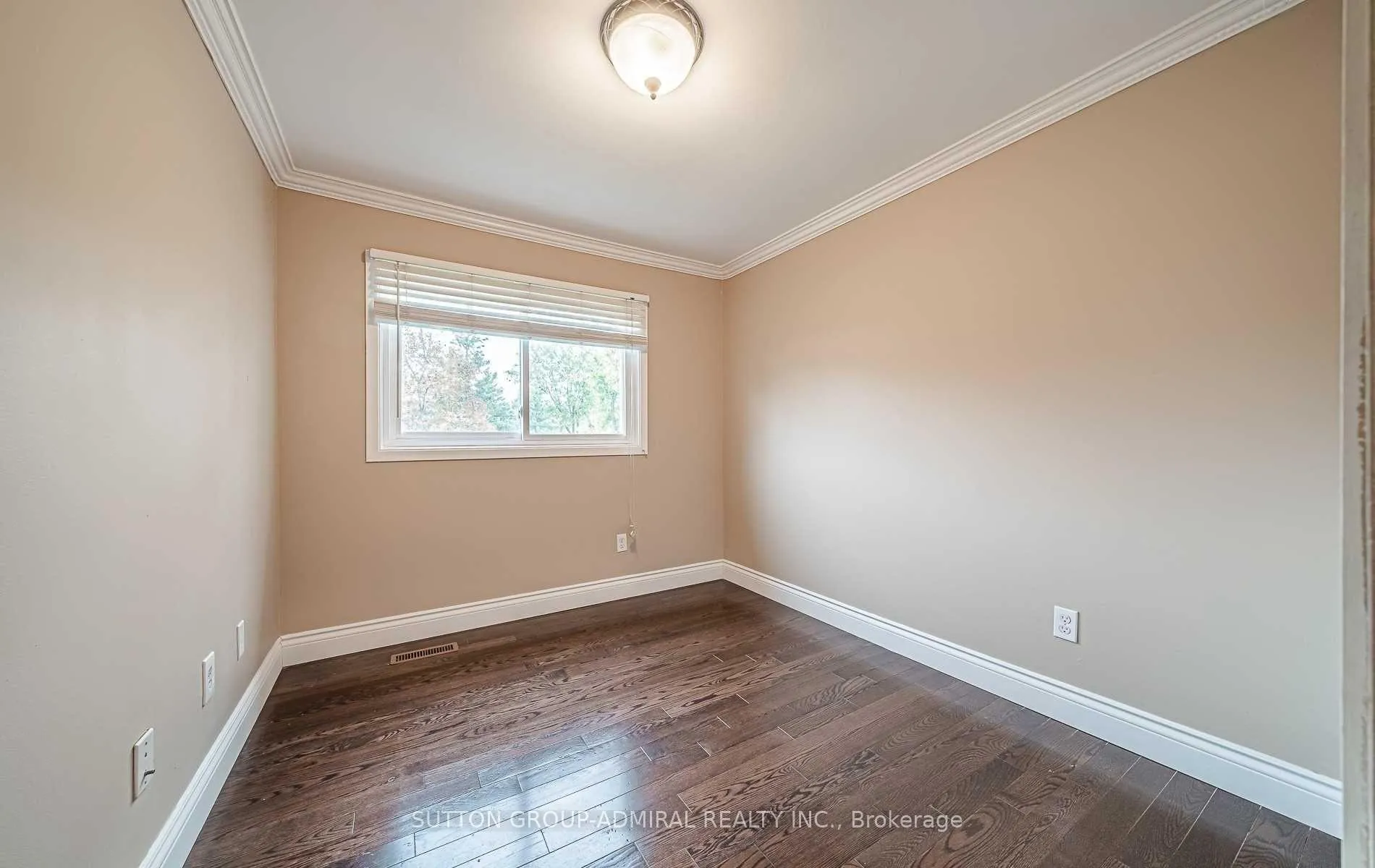 Photo 11 of 23 Springburn Crescent, Aurora, Aurora Highlands — HOMEH