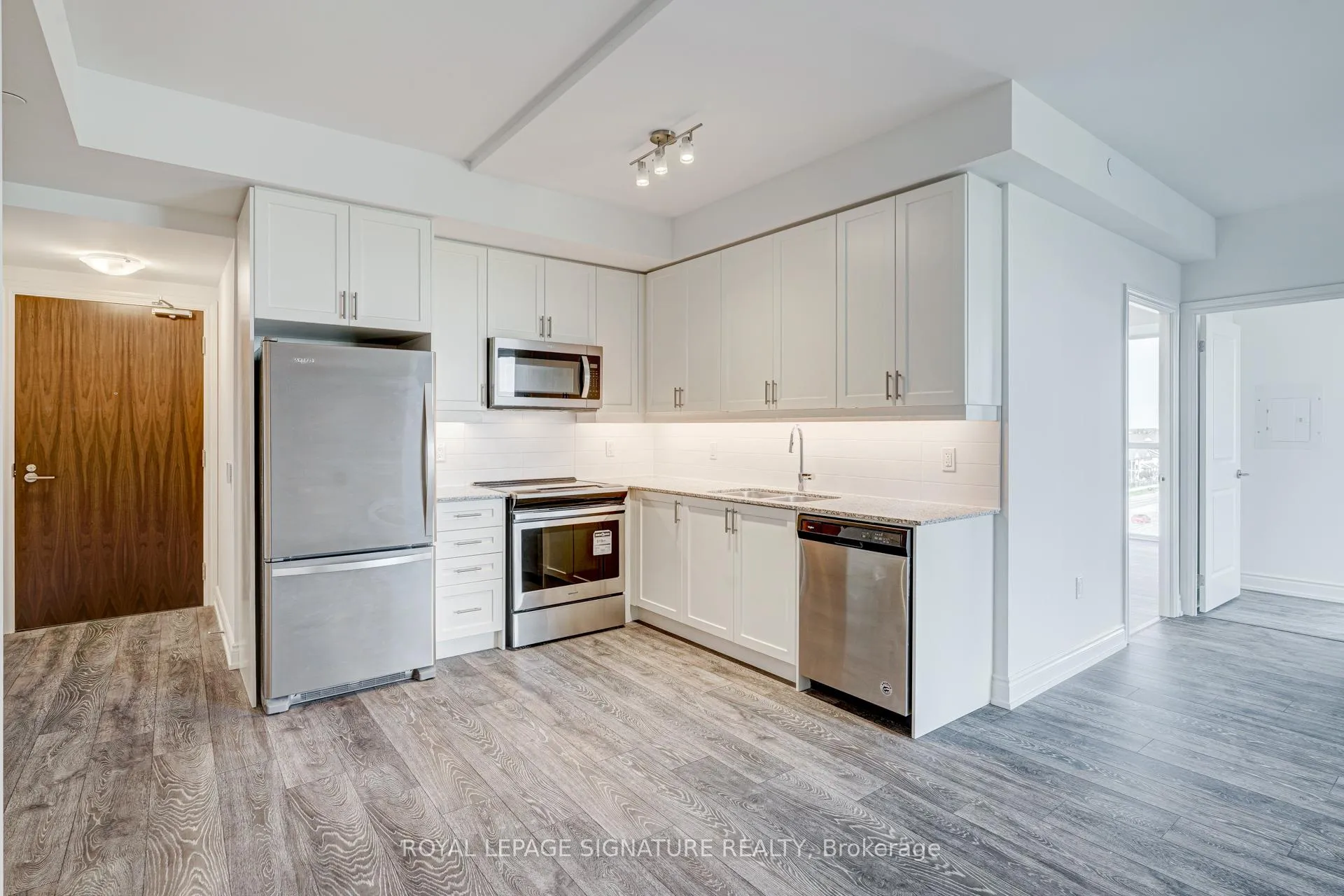 Photo 6 of Unit 513, 1050 Main Street E, Milton, Dempsey — HOMEH