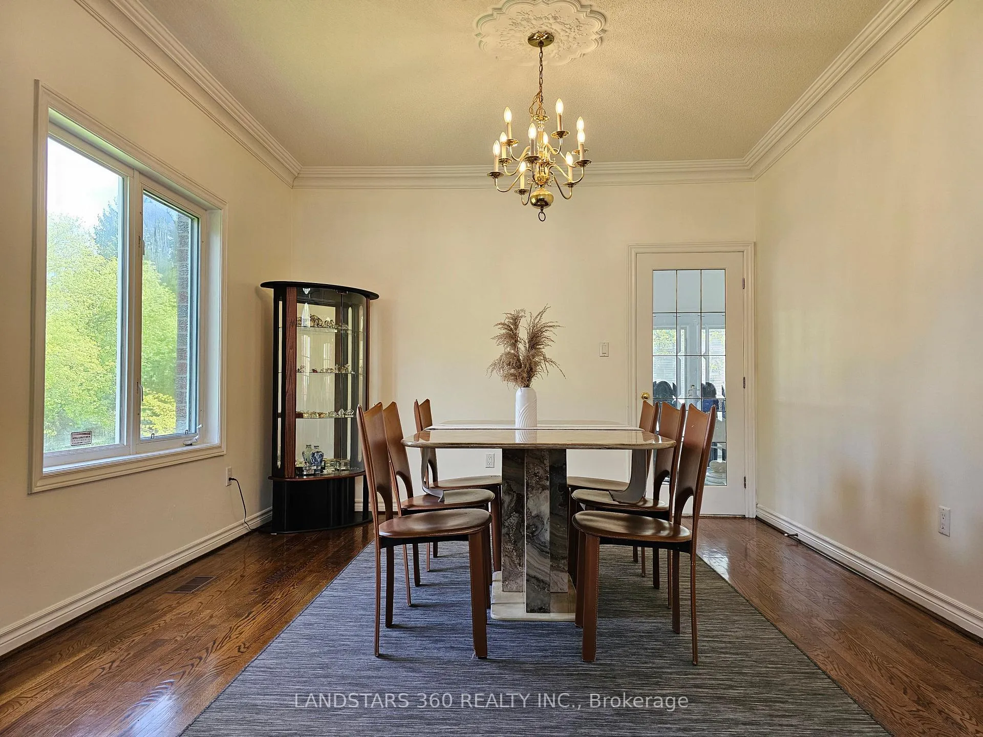 Photo 9 of 13 Edgecombe Court, Markham, Milliken Mills East — HOMEH