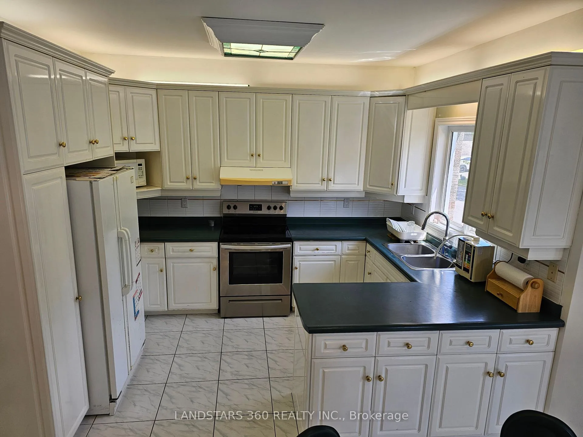Photo 16 of 13 Edgecombe Court, Markham, Milliken Mills East — HOMEH