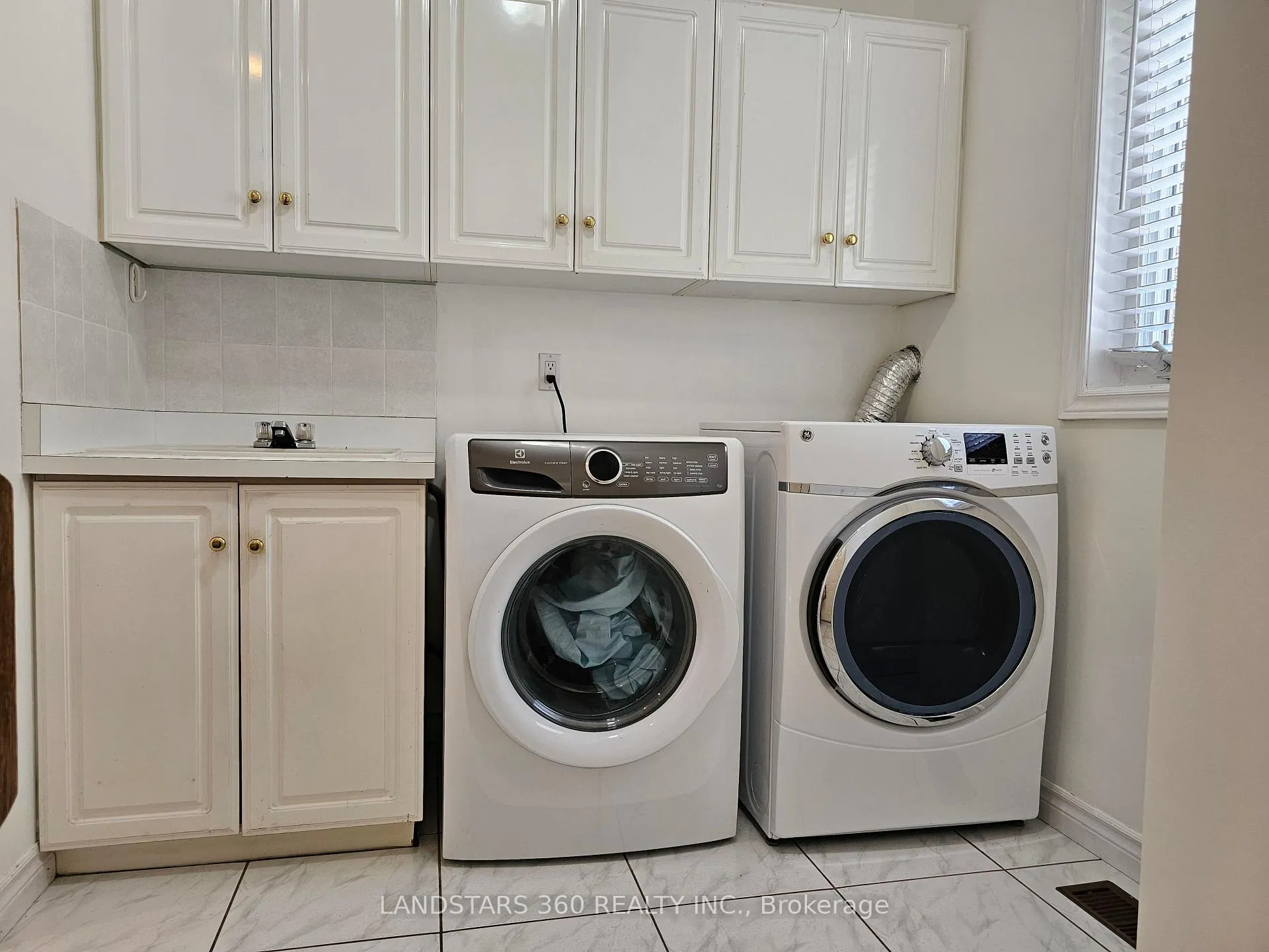 Photo 30 of 13 Edgecombe Court, Markham, Milliken Mills East — HOMEH