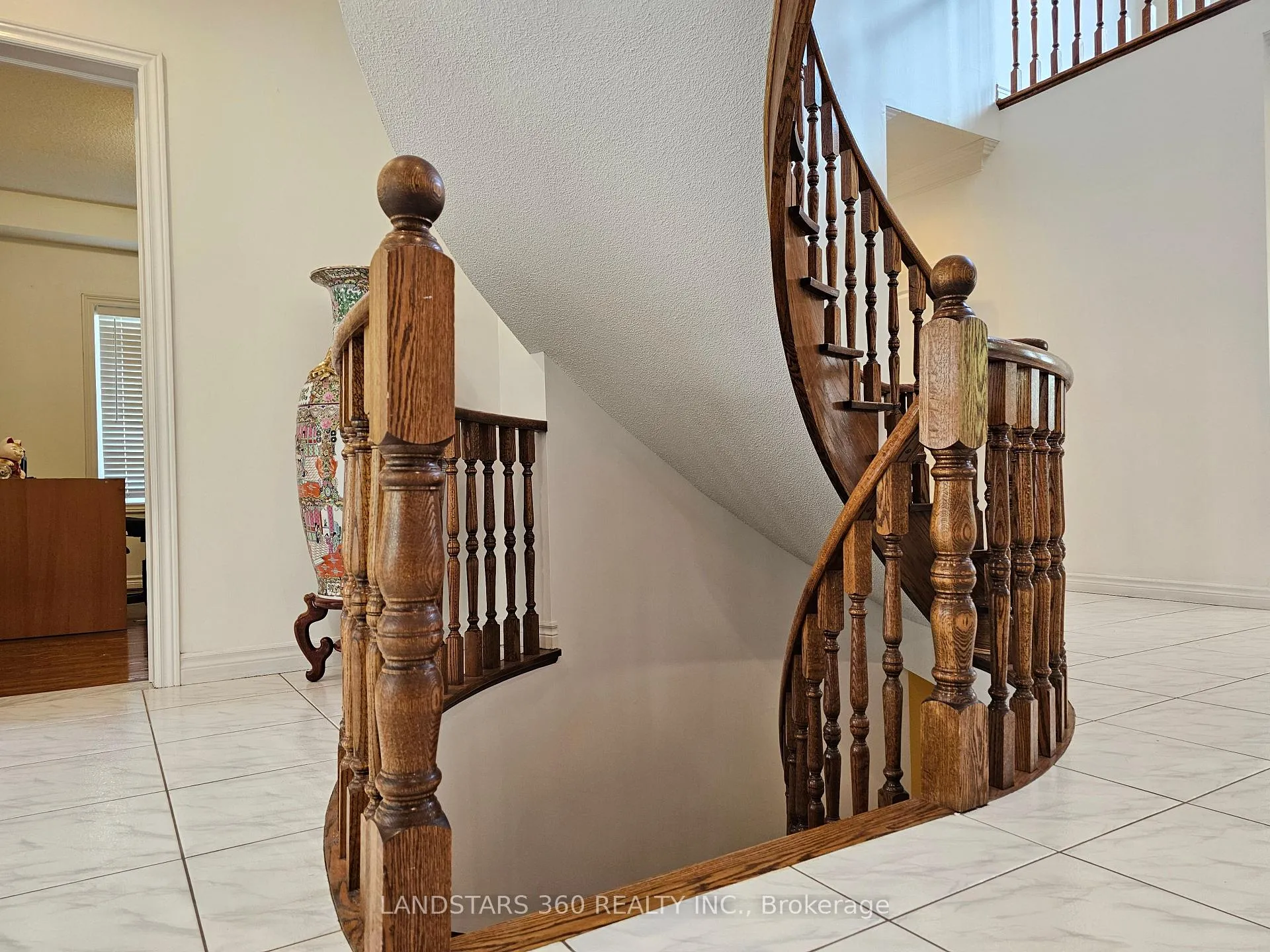 Photo 32 of 13 Edgecombe Court, Markham, Milliken Mills East — HOMEH