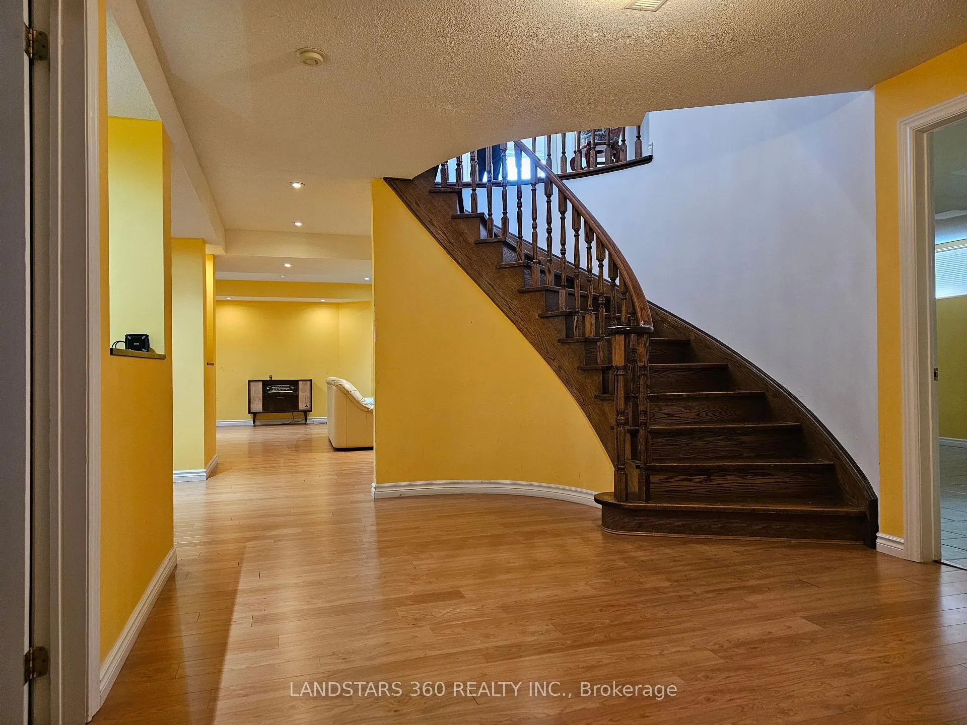 Photo 33 of 13 Edgecombe Court, Markham, Milliken Mills East — HOMEH