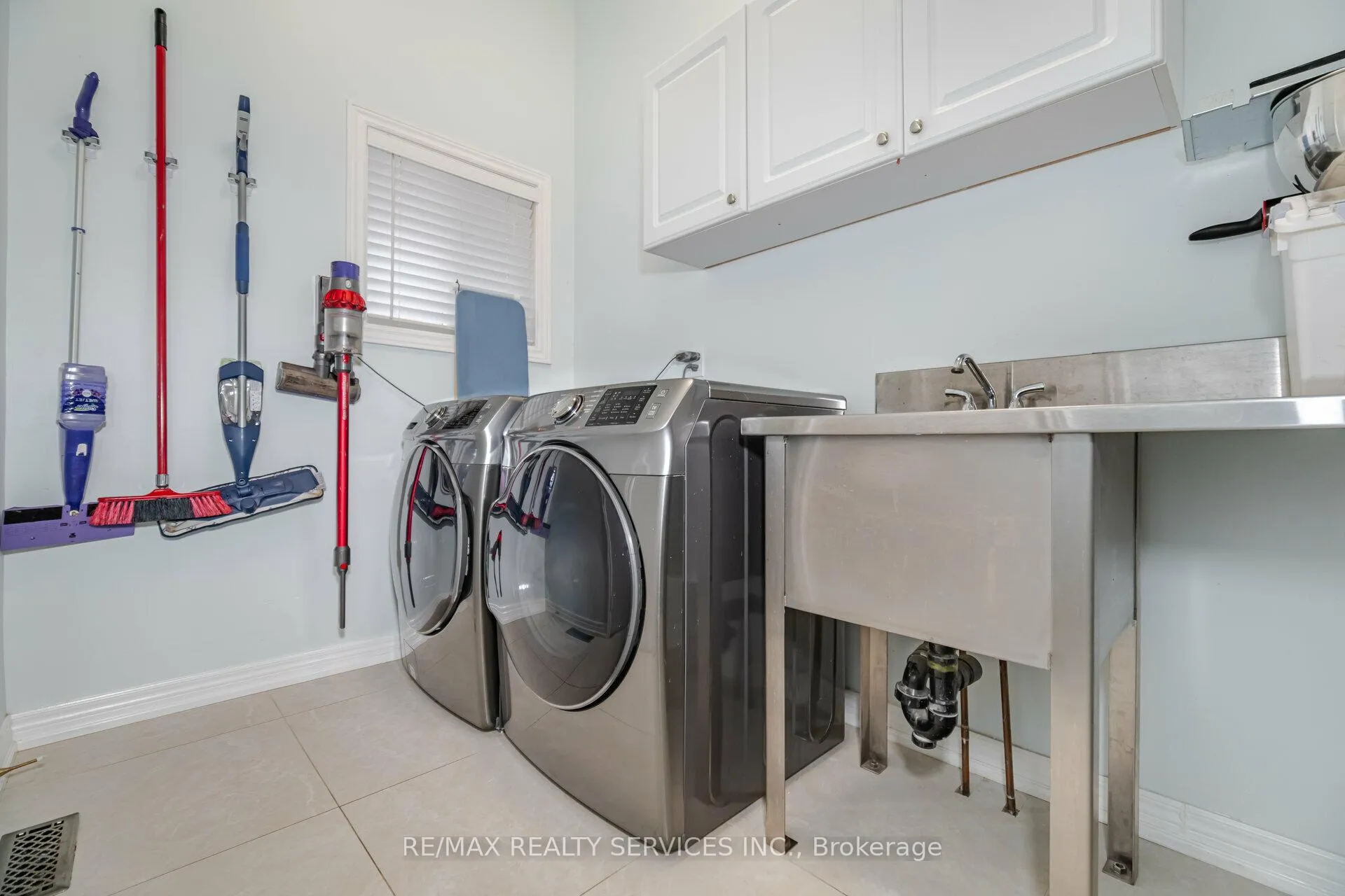 Photo 21 of 1317 Weller Cross, Milton, Dempsey — HOMEH