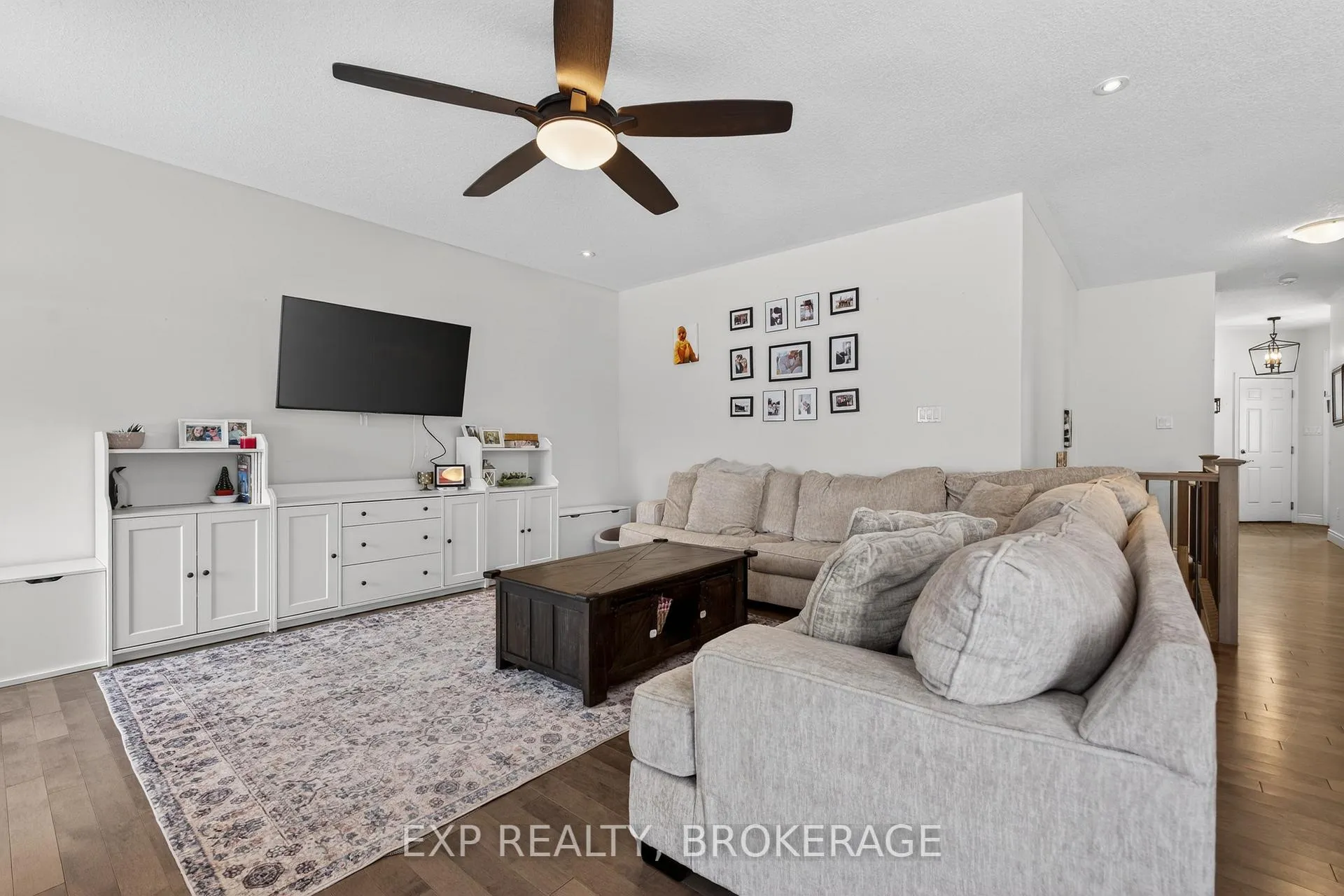 Photo 8 of 160 Mcdonough Crescent, Loyalist, Amherstview — HOMEH