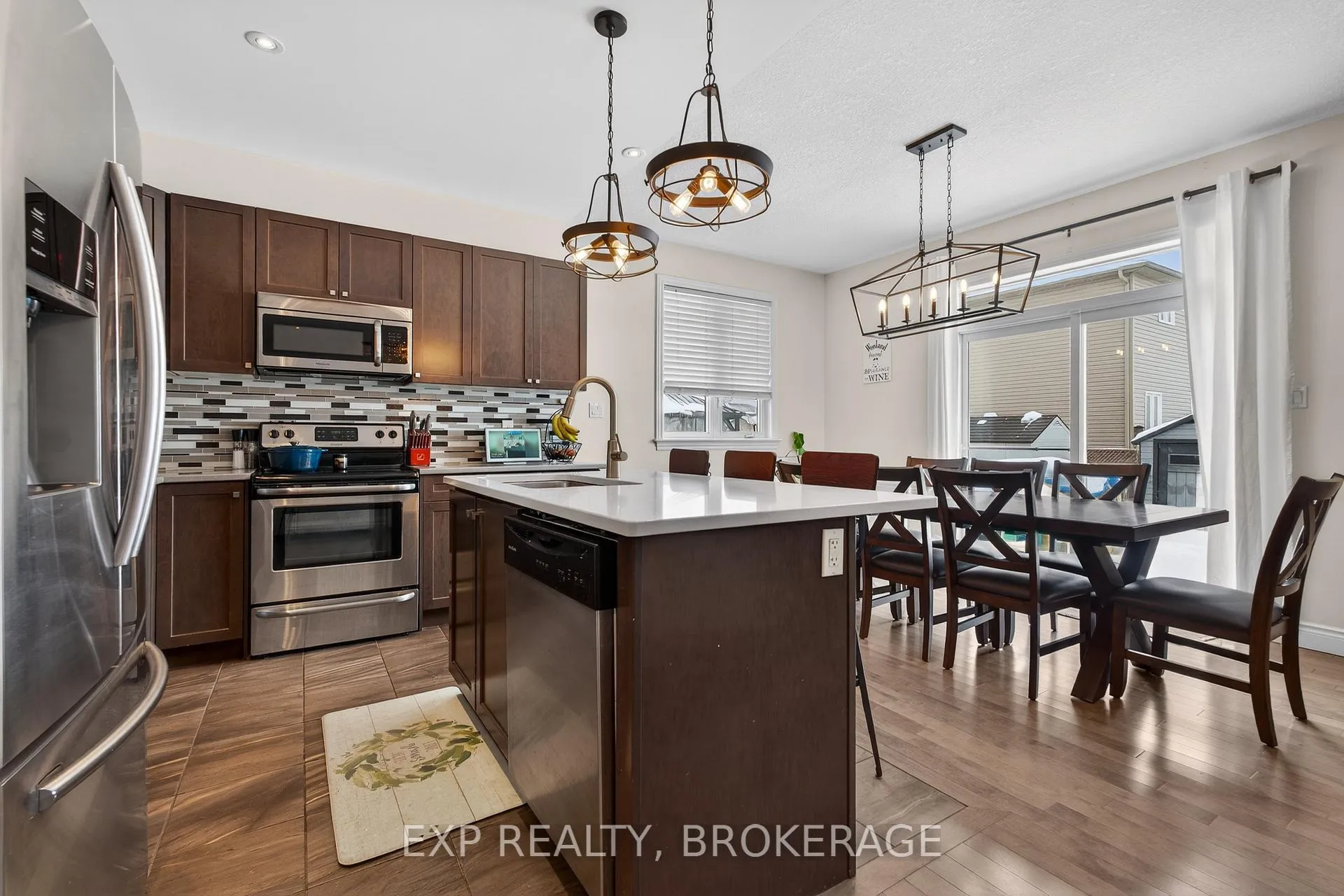 Photo 15 of 160 Mcdonough Crescent, Loyalist, Amherstview — HOMEH