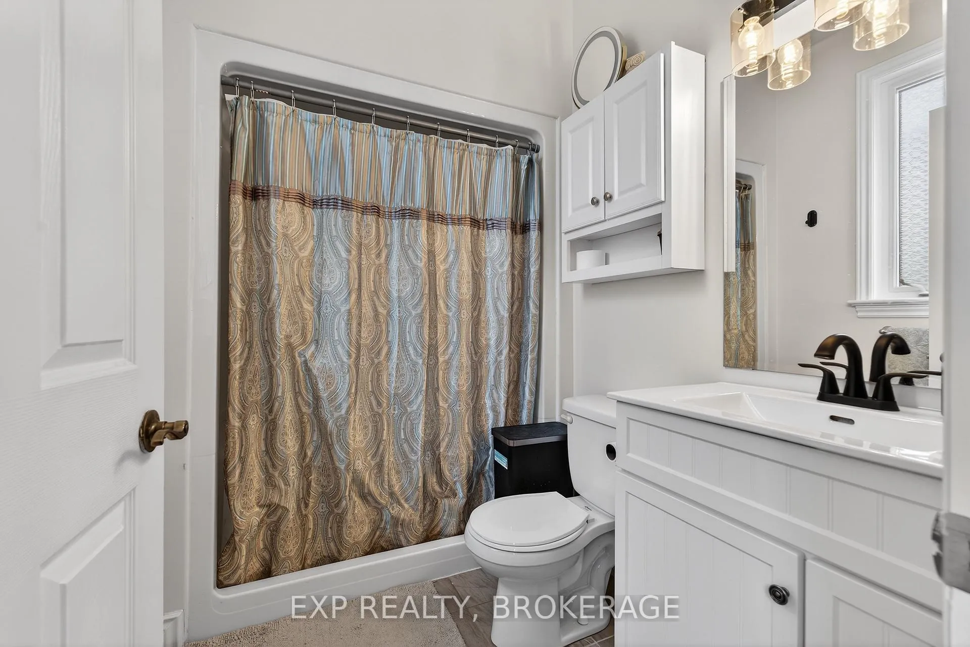 Photo 21 of 160 Mcdonough Crescent, Loyalist, Amherstview — HOMEH
