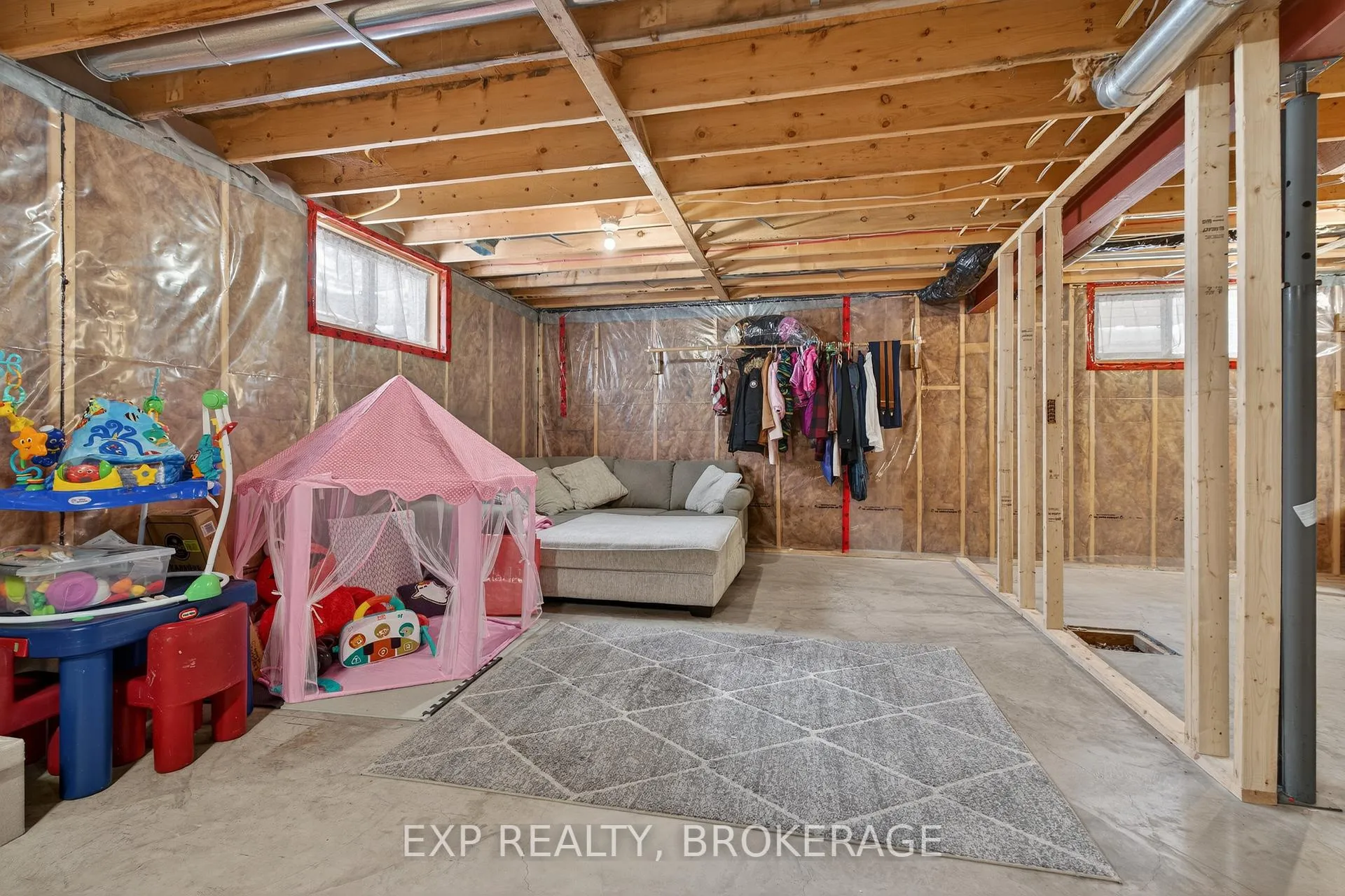 Photo 26 of 160 Mcdonough Crescent, Loyalist, Amherstview — HOMEH