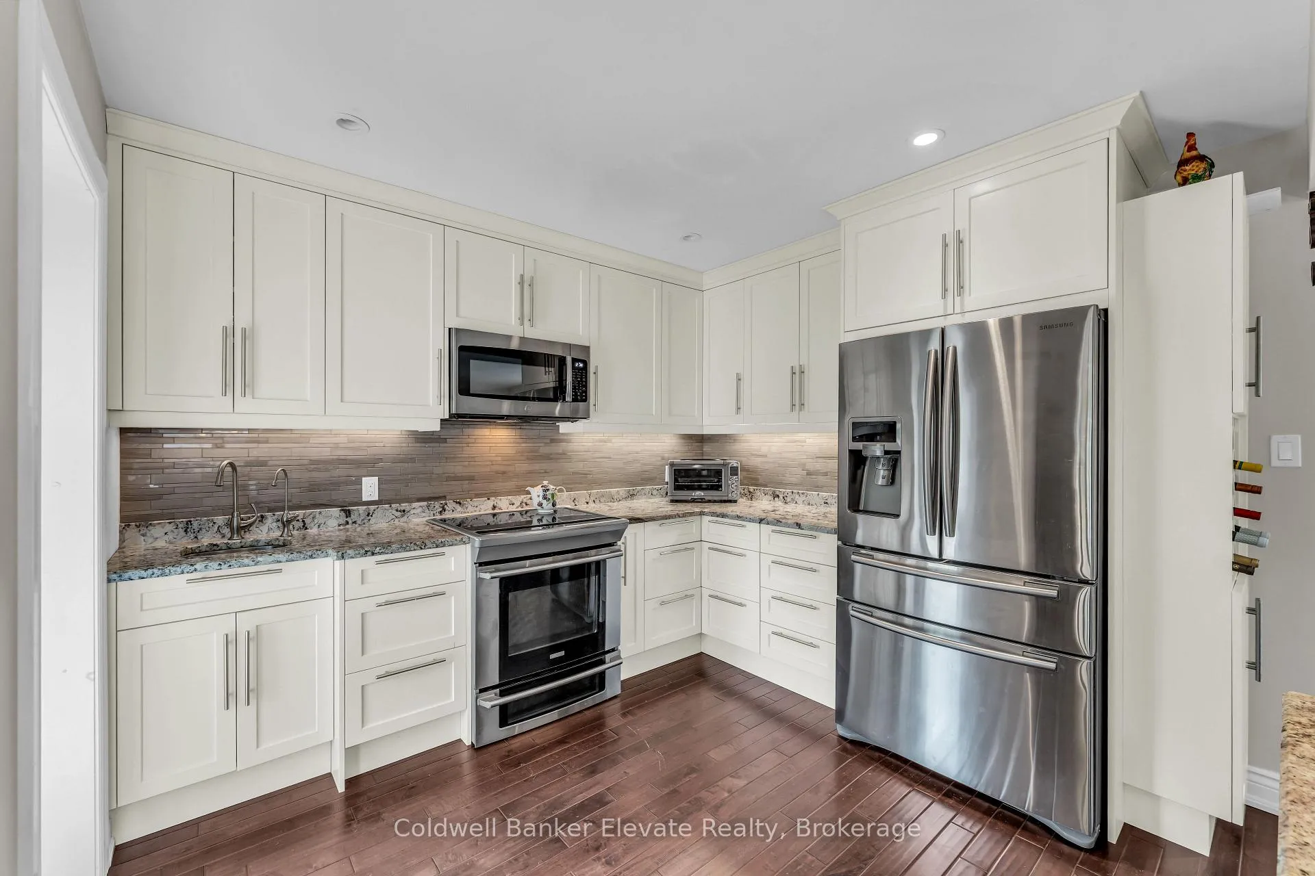 Photo 15 of 180 Rexway Drive, Halton Hills, Georgetown — HOMEH