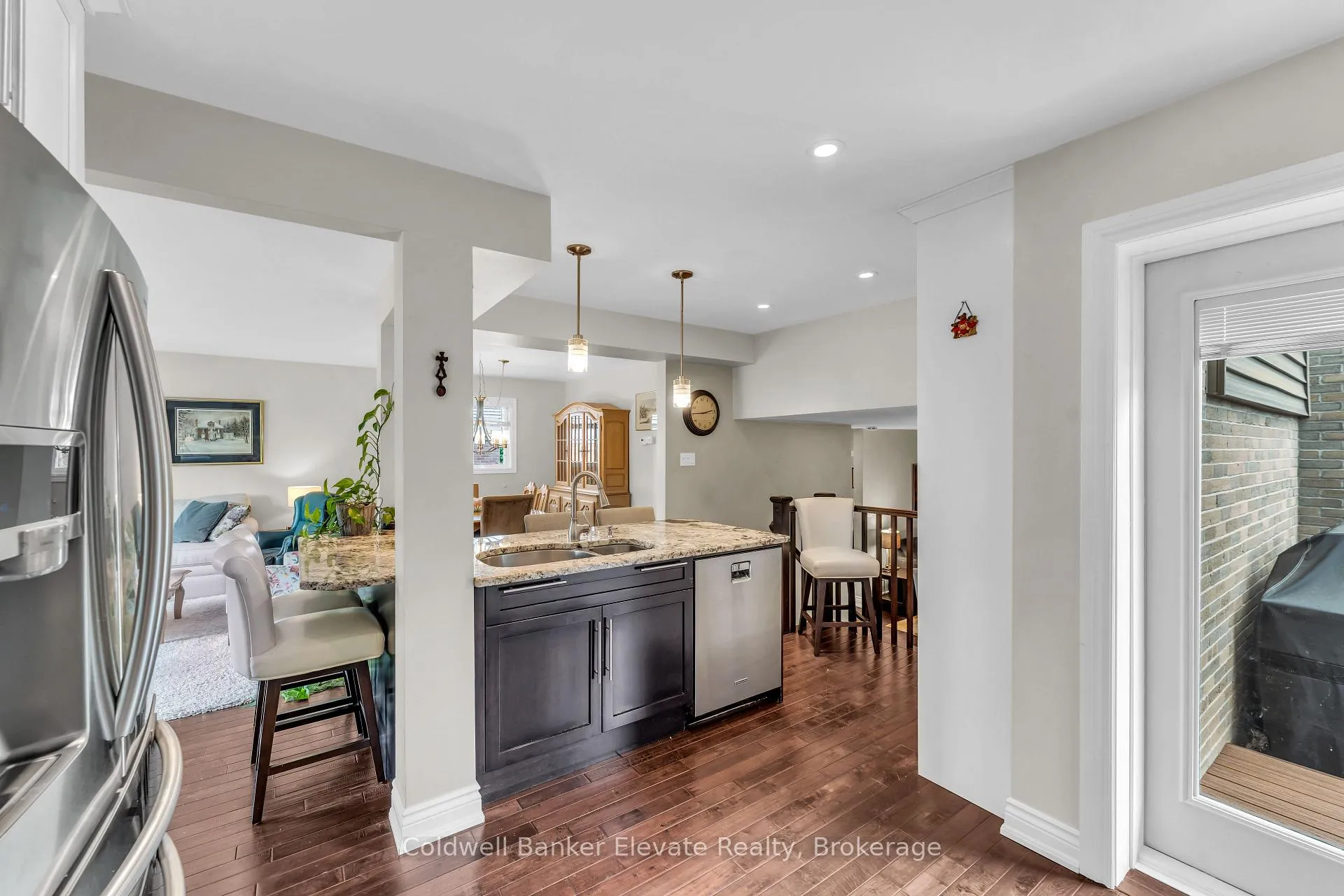 Photo 16 of 180 Rexway Drive, Halton Hills, Georgetown — HOMEH