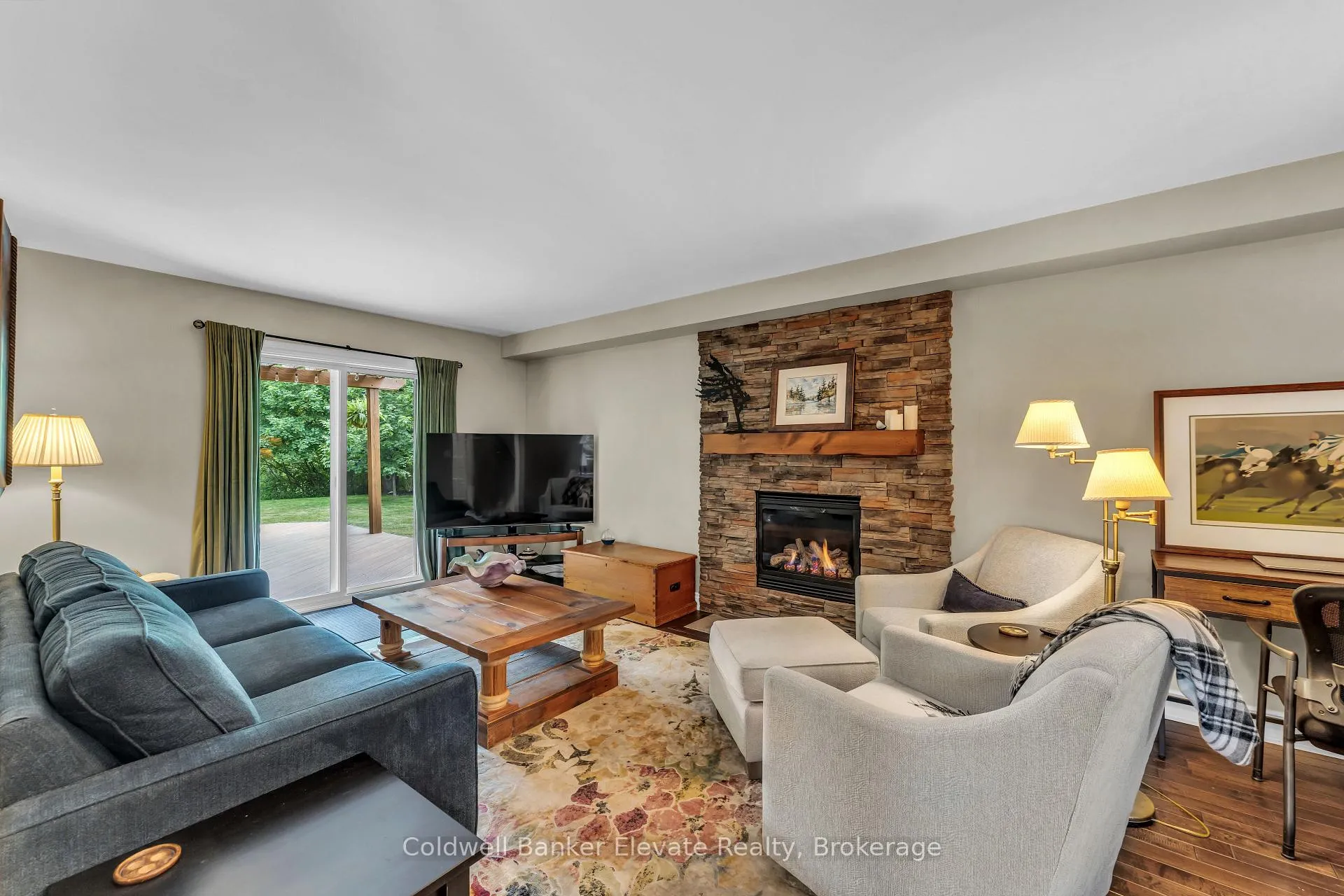 Photo 19 of 180 Rexway Drive, Halton Hills, Georgetown — HOMEH