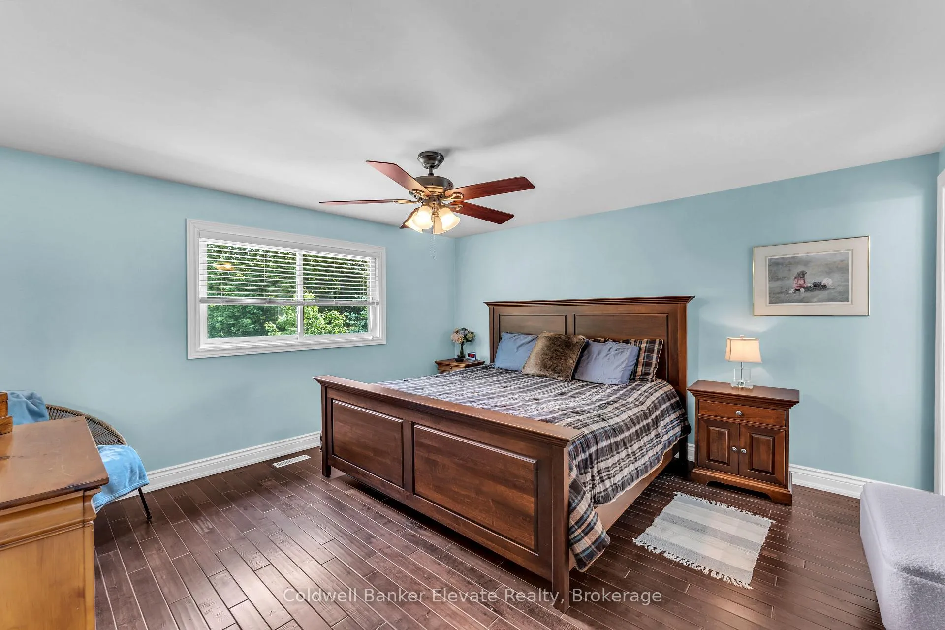 Photo 26 of 180 Rexway Drive, Halton Hills, Georgetown — HOMEH