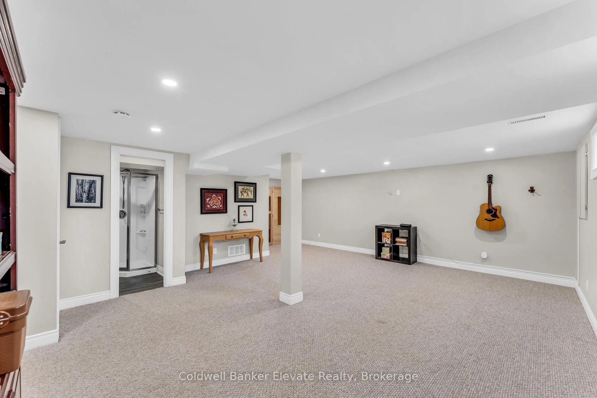 Photo 32 of 180 Rexway Drive, Halton Hills, Georgetown — HOMEH