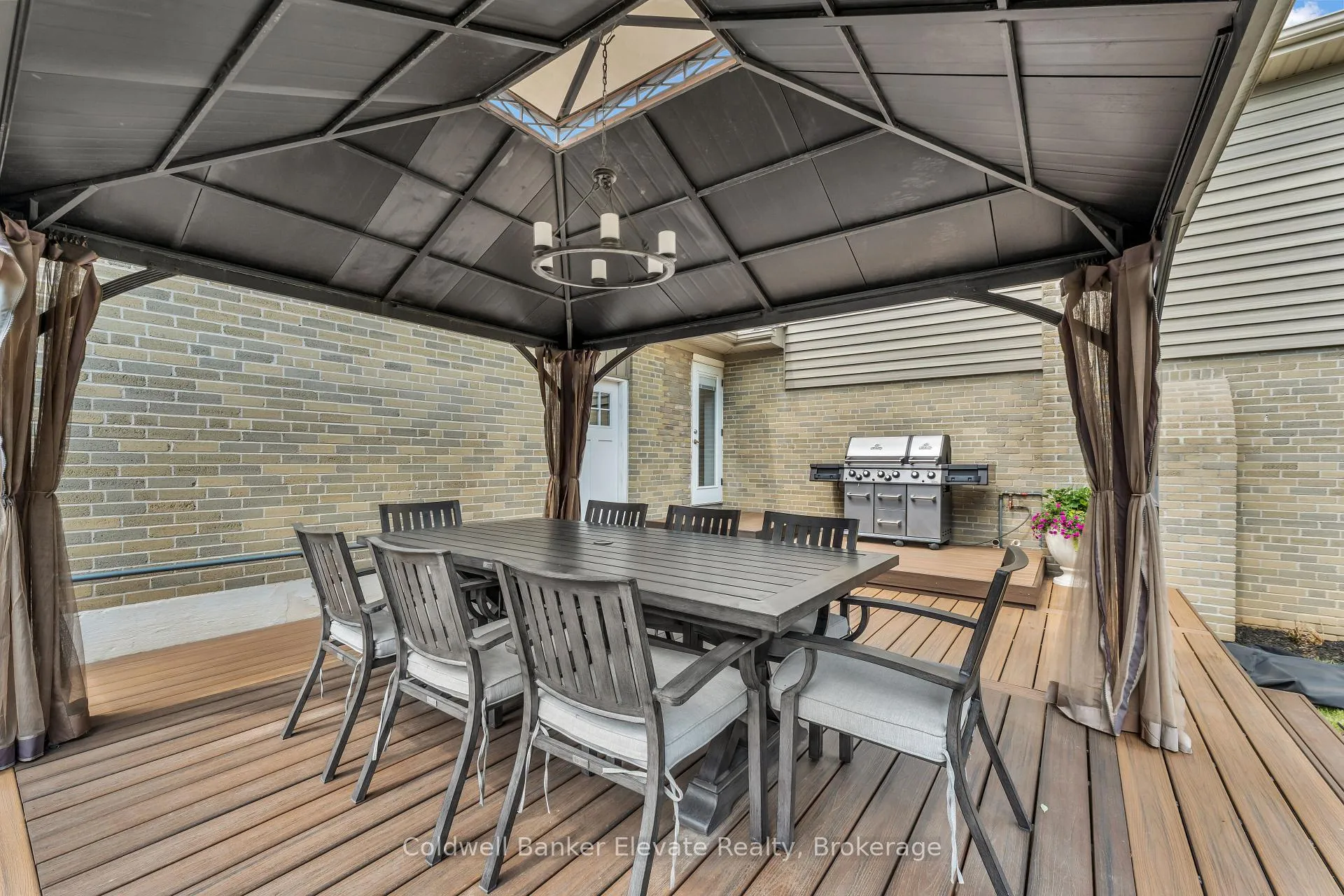 Photo 37 of 180 Rexway Drive, Halton Hills, Georgetown — HOMEH