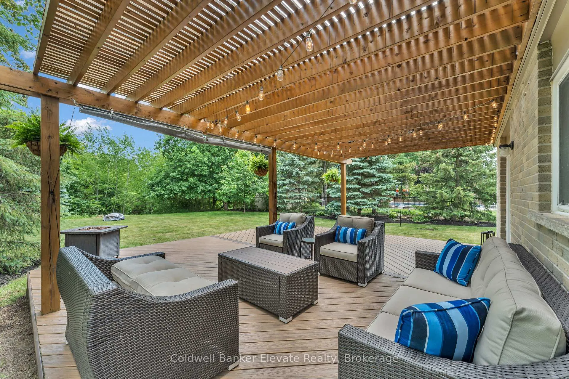 Photo 40 of 180 Rexway Drive, Halton Hills, Georgetown — HOMEH