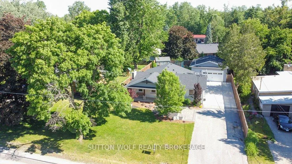 Photo 1 of 251 Front Street E, Strathroy-Caradoc, NE — HOMEH