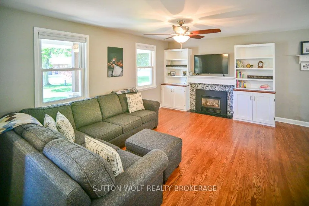 Photo 5 of 251 Front Street E, Strathroy-Caradoc, NE — HOMEH