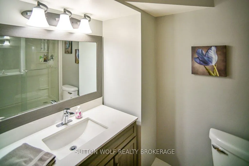 Photo 25 of 251 Front Street E, Strathroy-Caradoc, NE — HOMEH