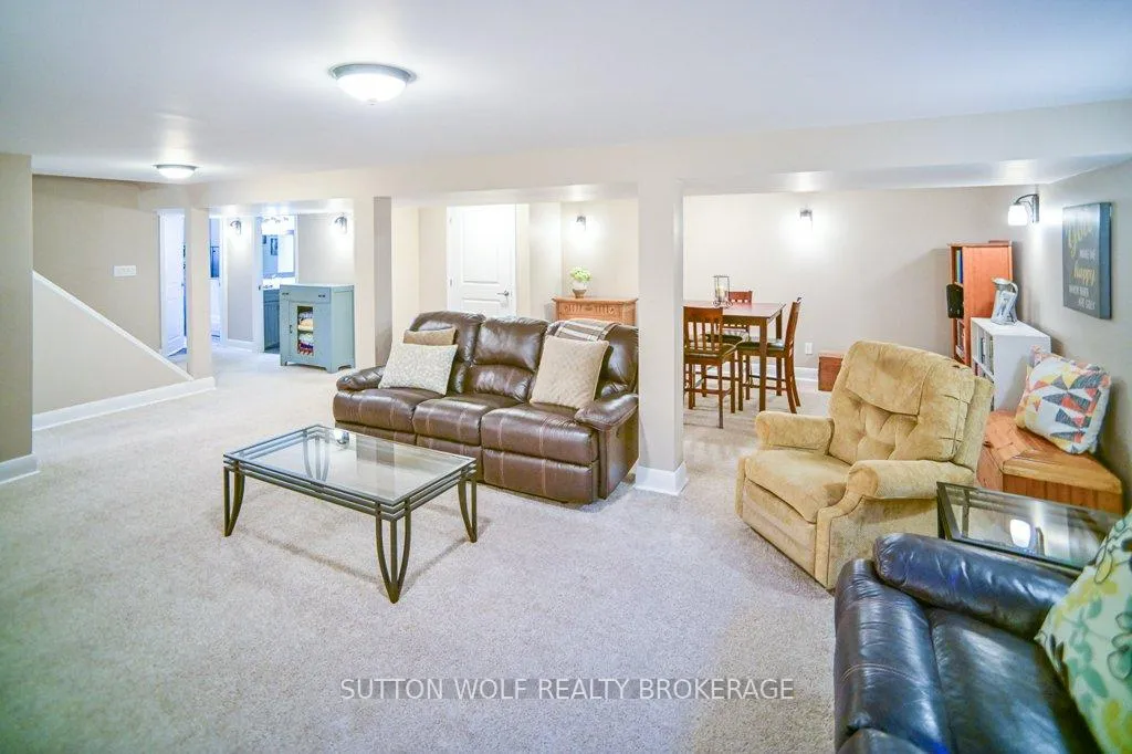 Photo 28 of 251 Front Street E, Strathroy-Caradoc, NE — HOMEH