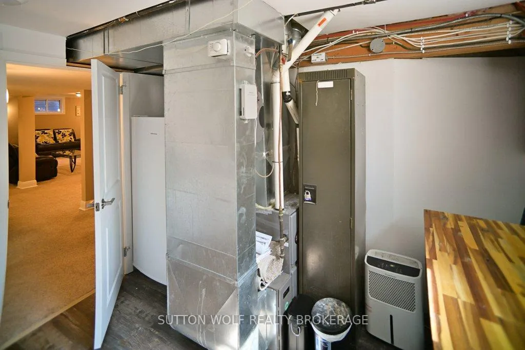 Photo 32 of 251 Front Street E, Strathroy-Caradoc, NE — HOMEH