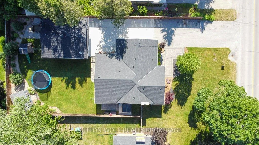 Photo 45 of 251 Front Street E, Strathroy-Caradoc, NE — HOMEH
