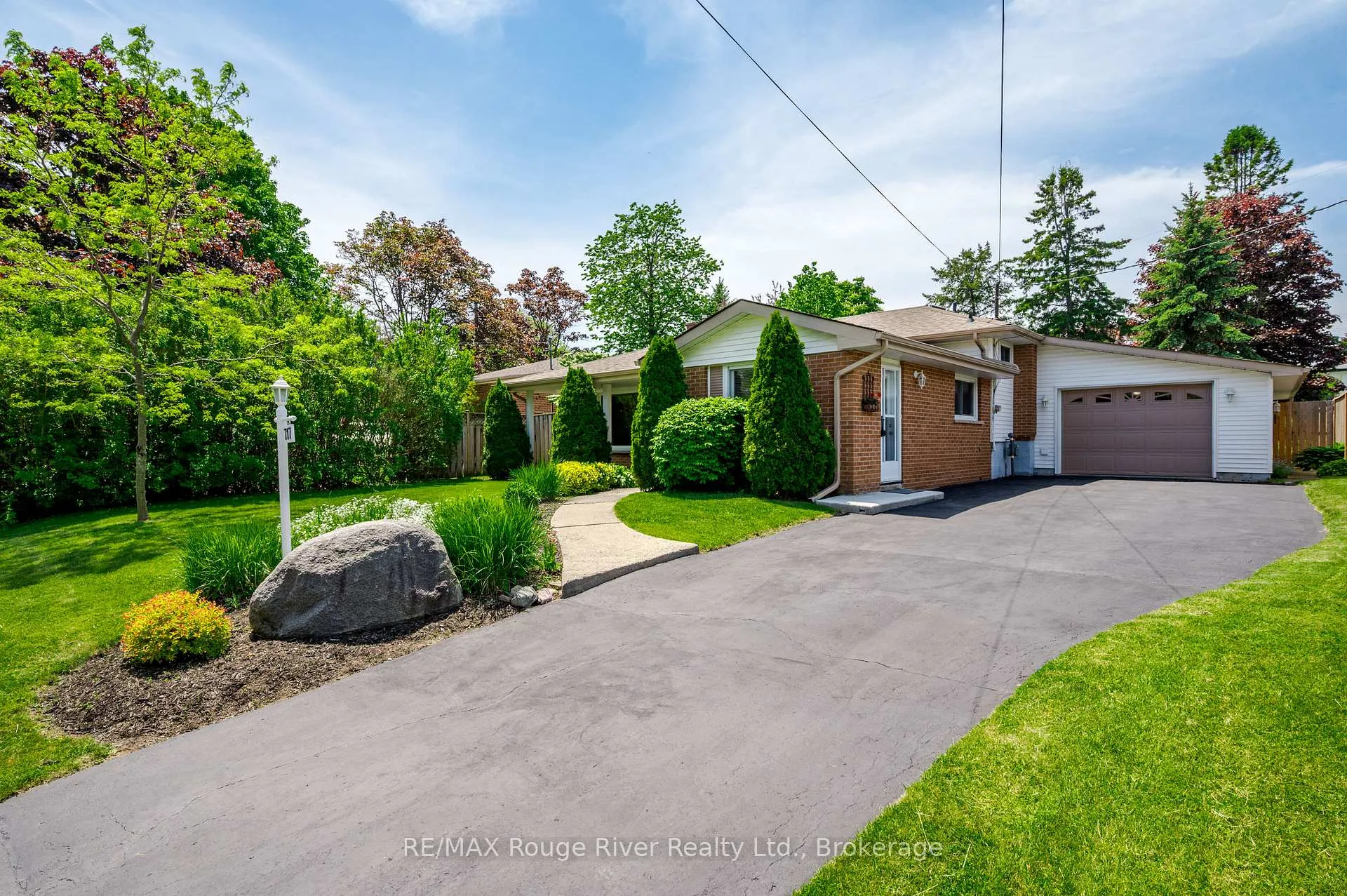 Photo 1 of 717 Spragge Crescent, Cobourg — HOMEH