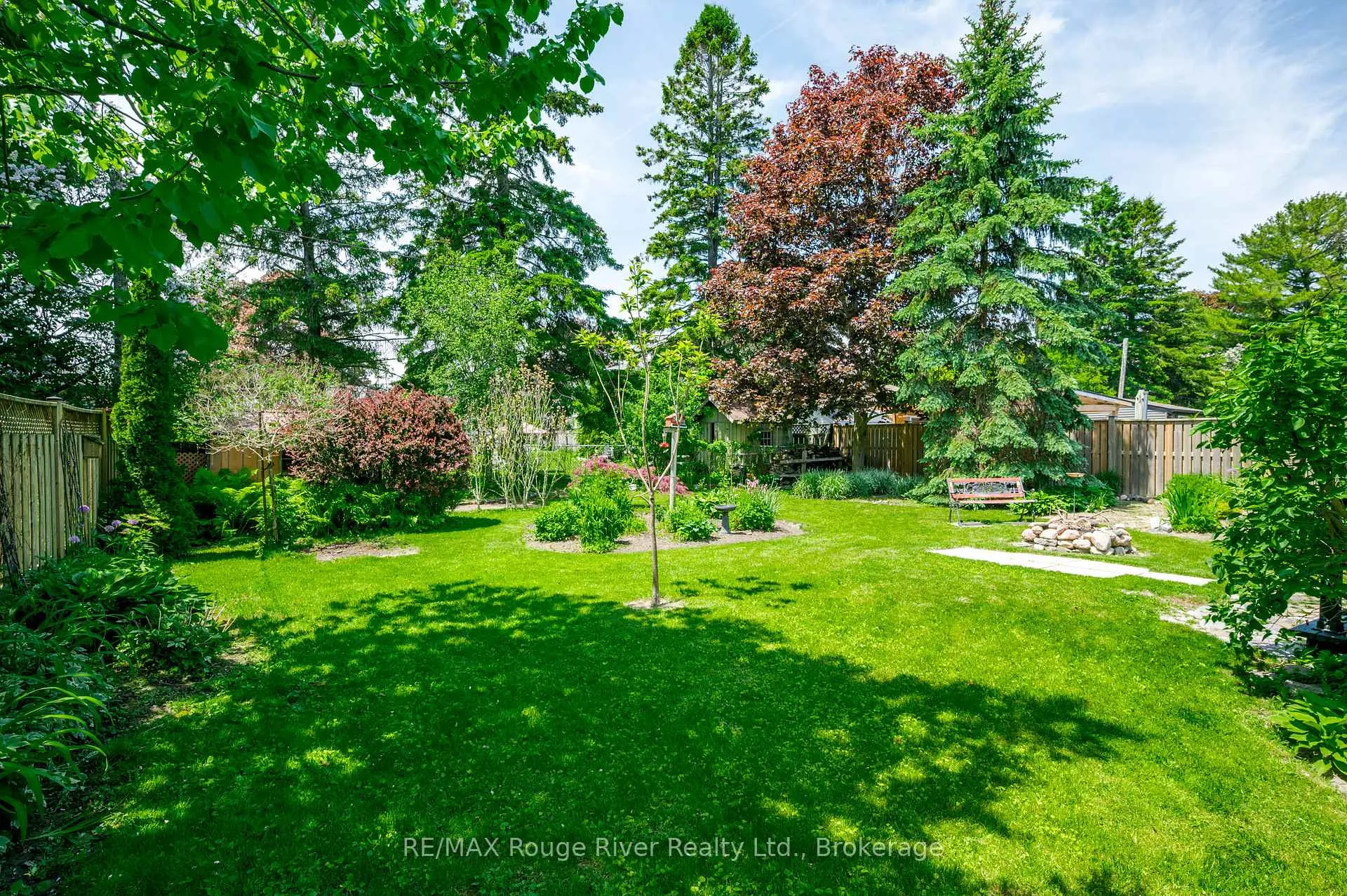 Photo 6 of 717 Spragge Crescent, Cobourg — HOMEH