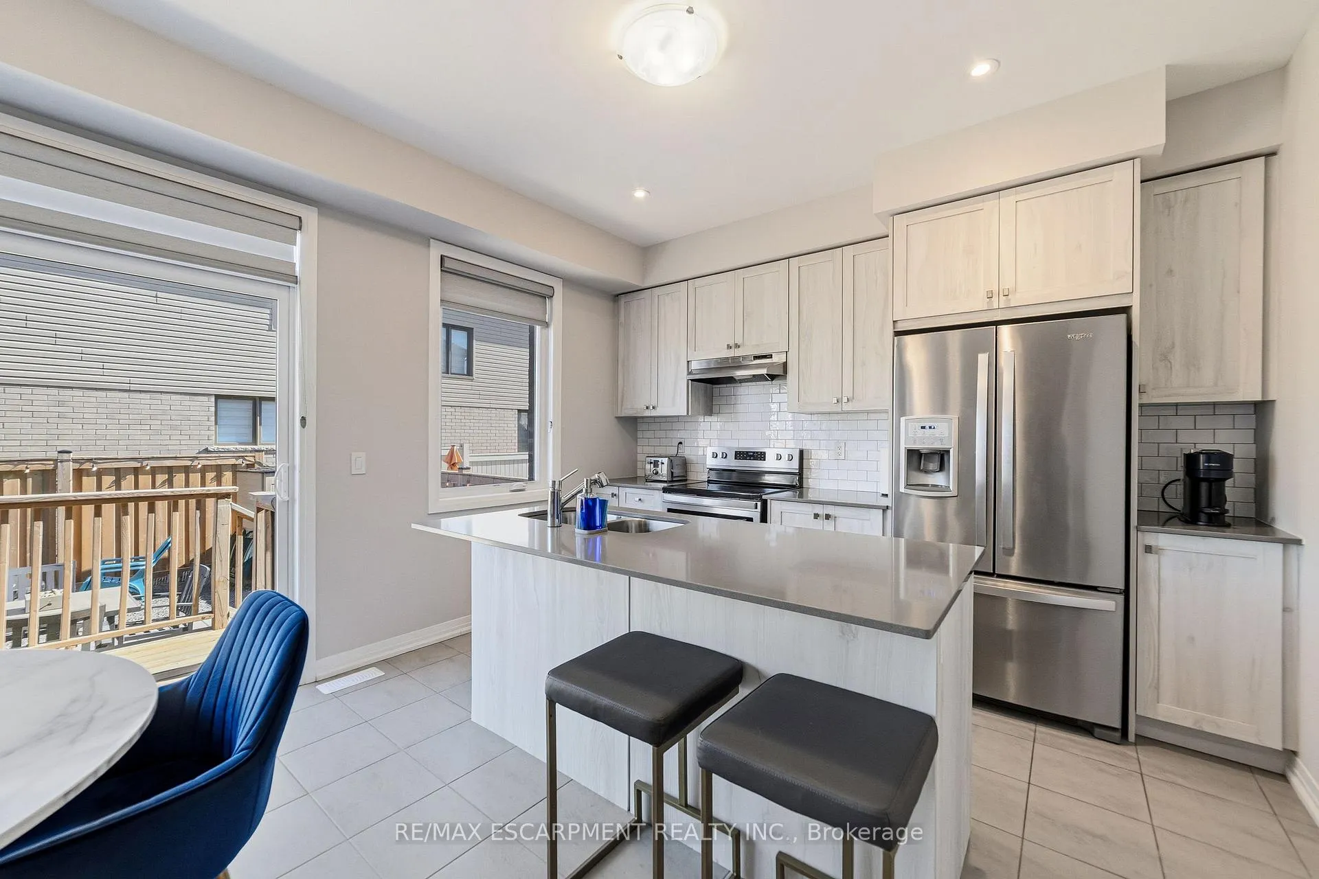 Photo 13 of 8 Pinnacle Court, Hamilton, Mount Hope — HOMEH