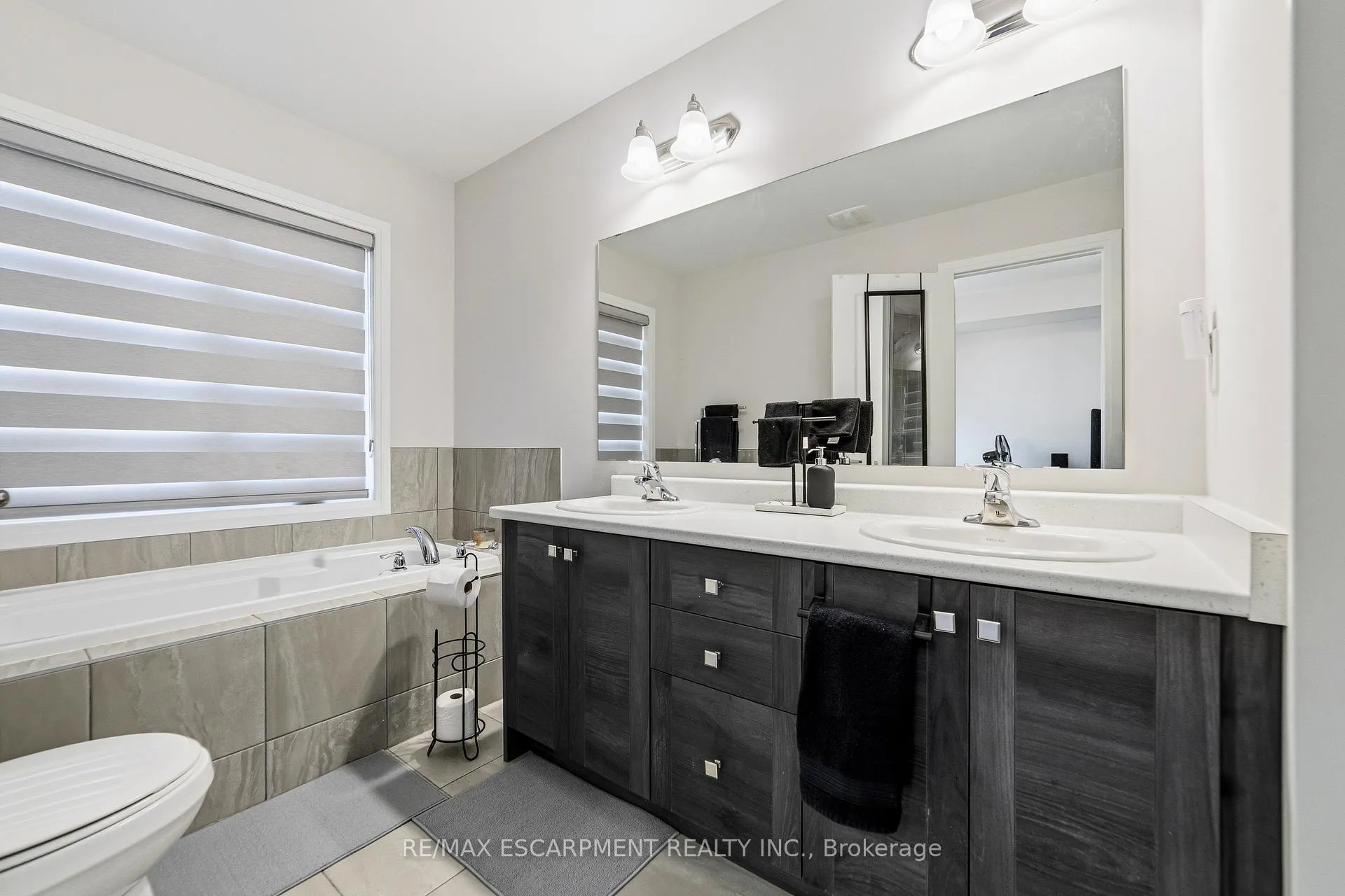 Photo 20 of 8 Pinnacle Court, Hamilton, Mount Hope — HOMEH