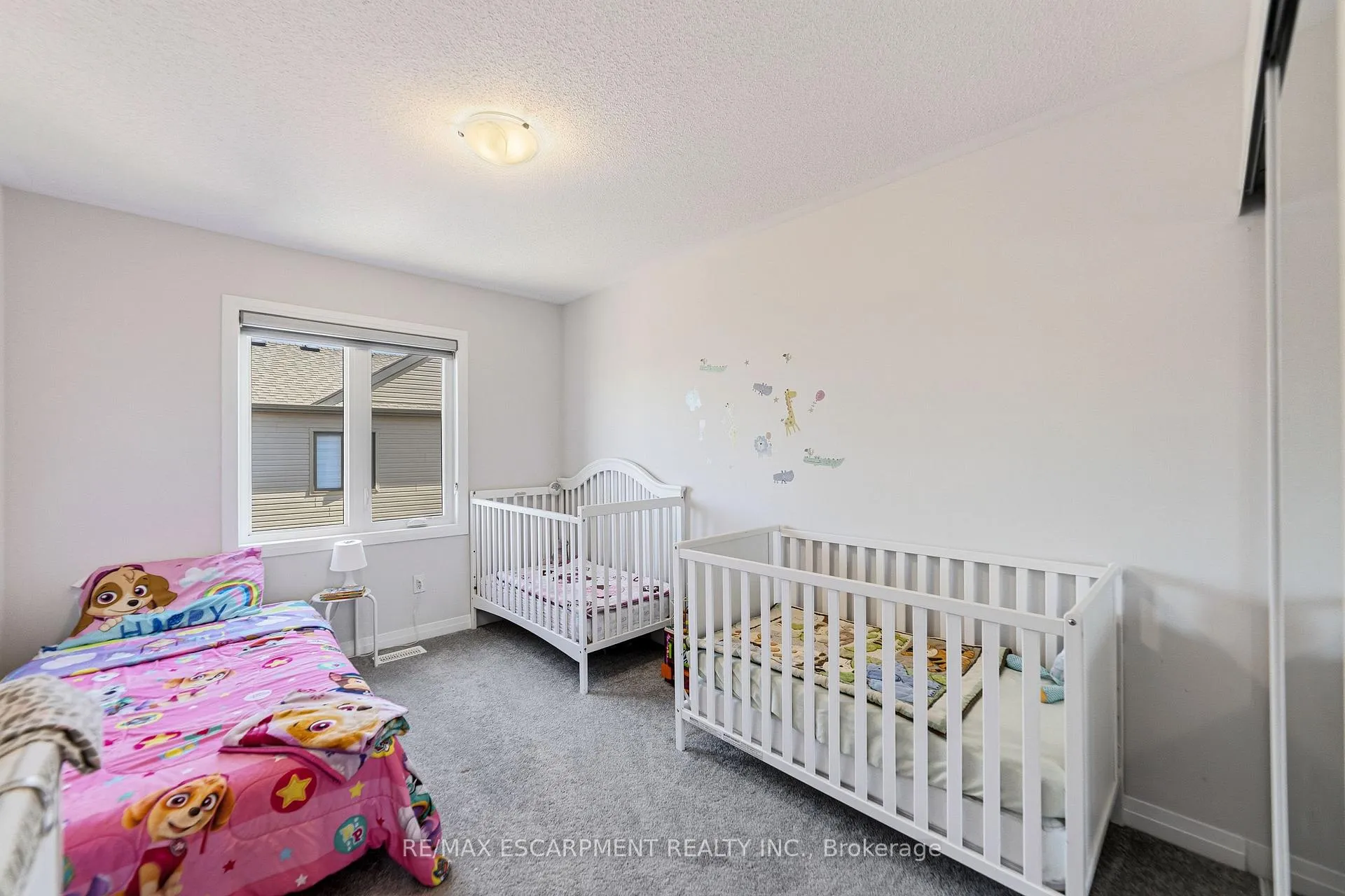 Photo 26 of 8 Pinnacle Court, Hamilton, Mount Hope — HOMEH