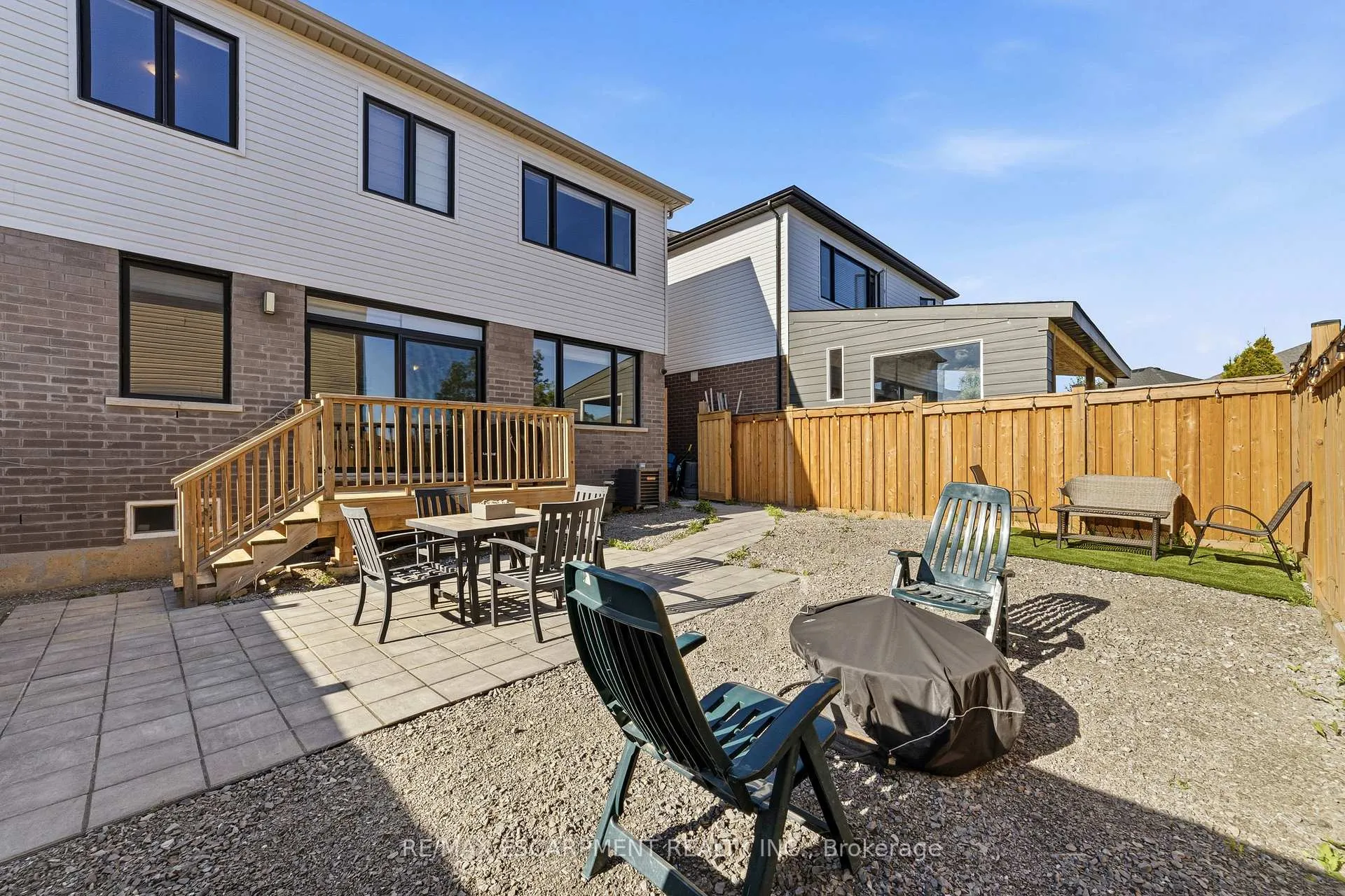 Photo 39 of 8 Pinnacle Court, Hamilton, Mount Hope — HOMEH