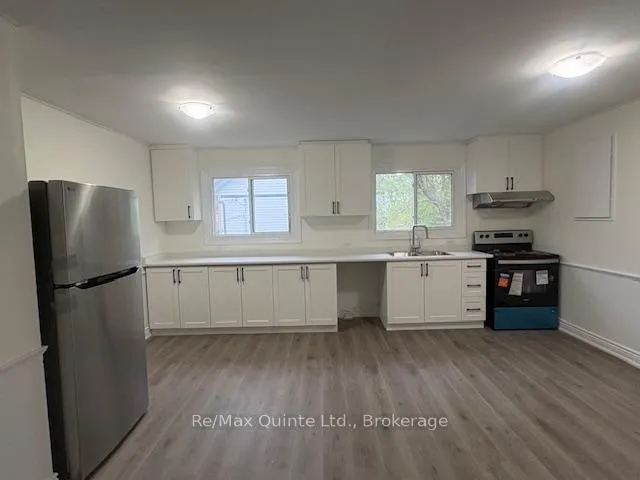 Photo 2 of Unit 5, 172 Queen Street, Quinte West, Trenton Ward — HOMEH