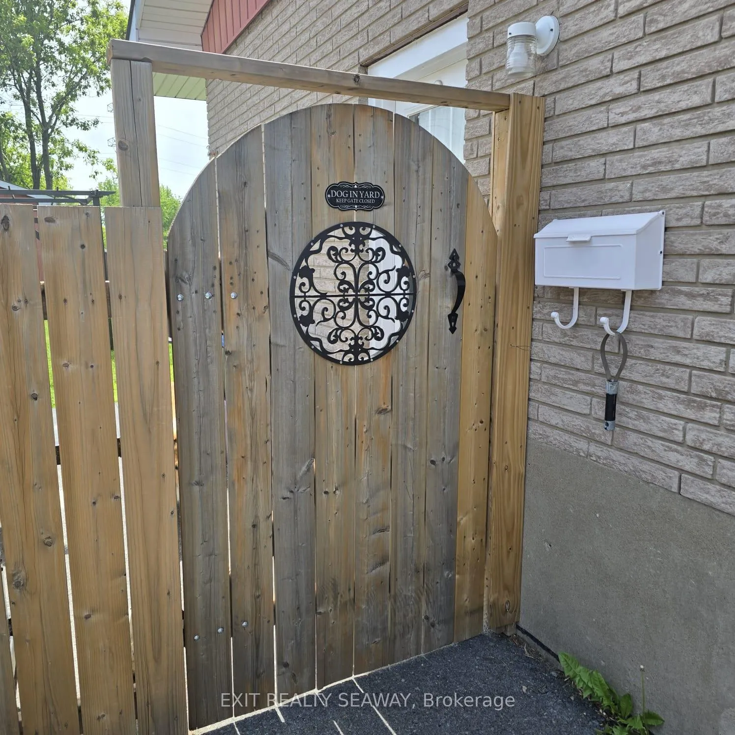 Photo 4 of 320 Balmoral Avenue, Cornwall — HOMEH