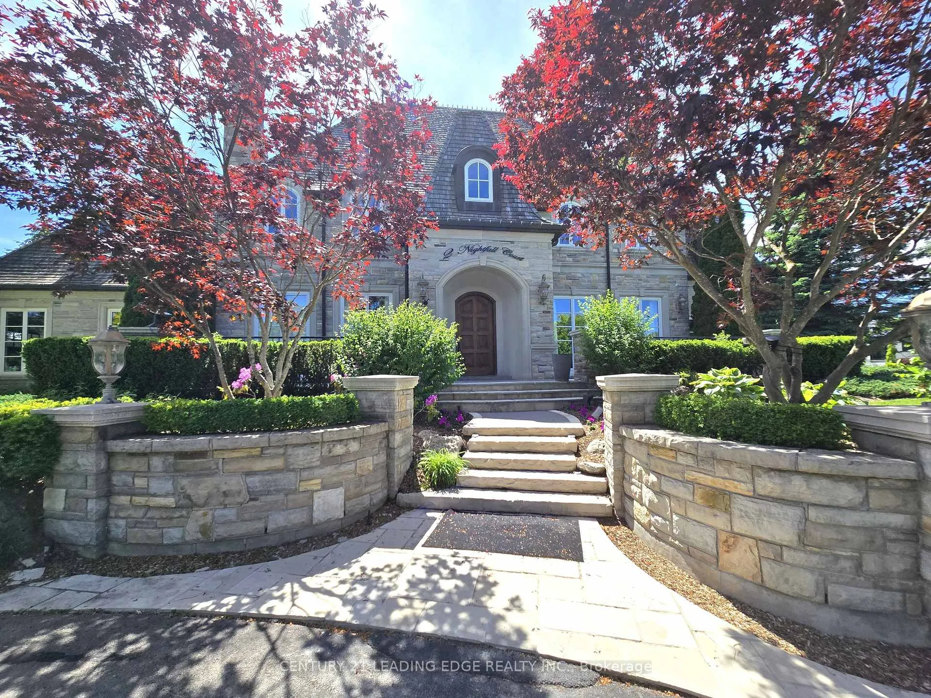 Photo 1 of 2 Nightfall Court, Vaughan, Kleinburg — HOMEH
