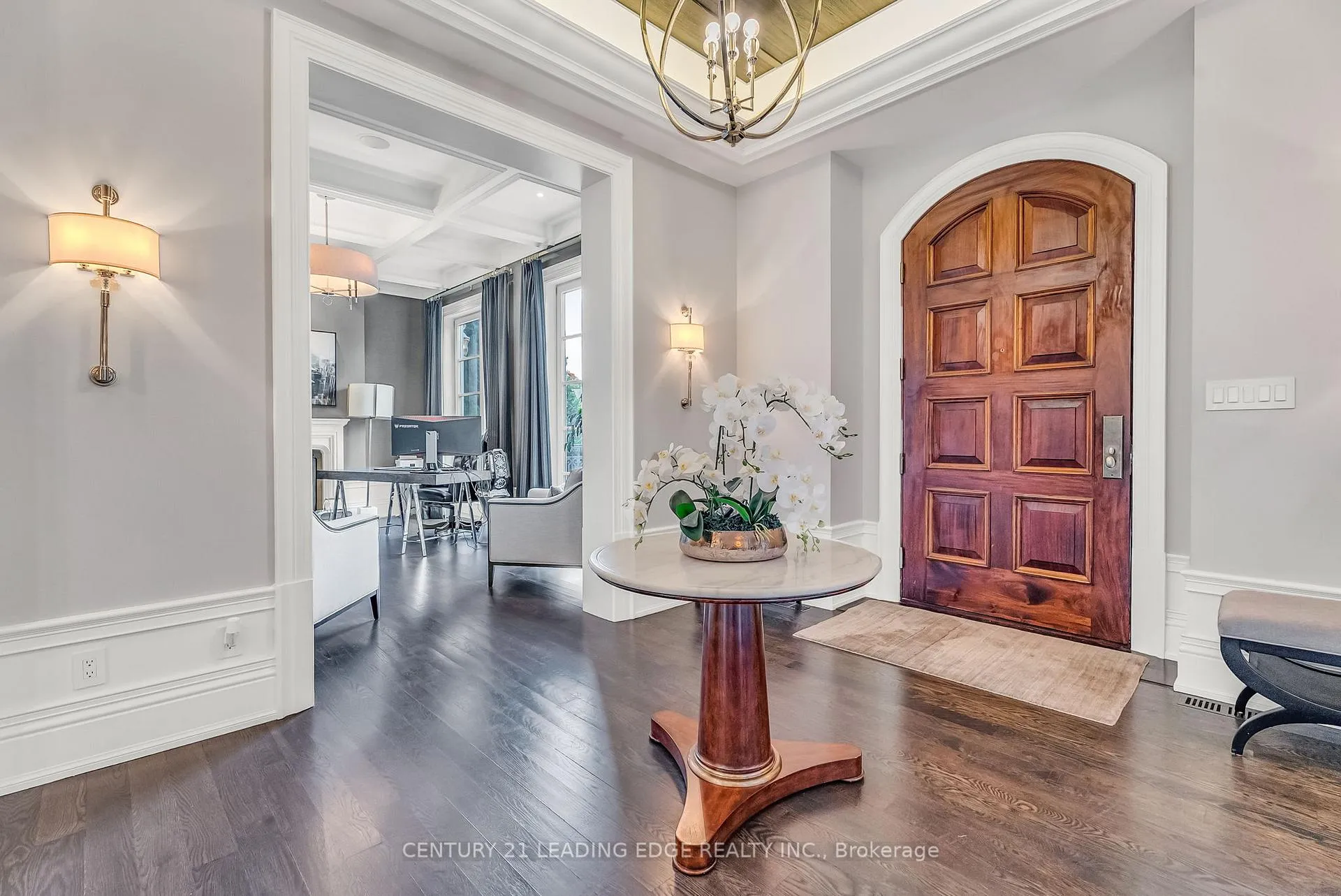 Photo 3 of 2 Nightfall Court, Vaughan, Kleinburg — HOMEH