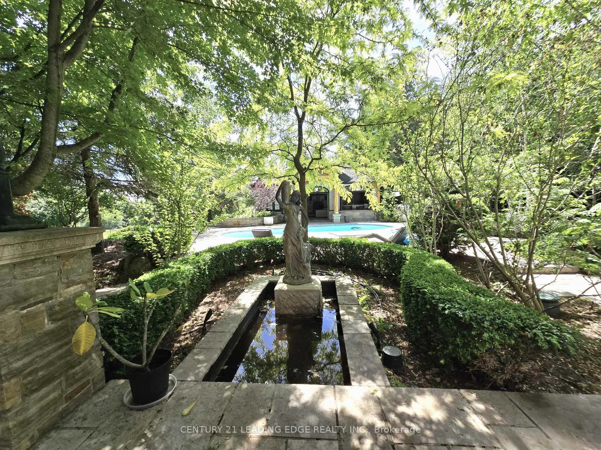 Photo 39 of 2 Nightfall Court, Vaughan, Kleinburg — HOMEH