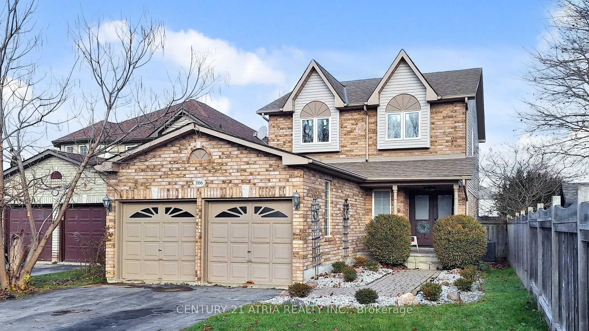 Photo 2 of 1166 Oriole Crescent, Innisfil, Alcona — HOMEH