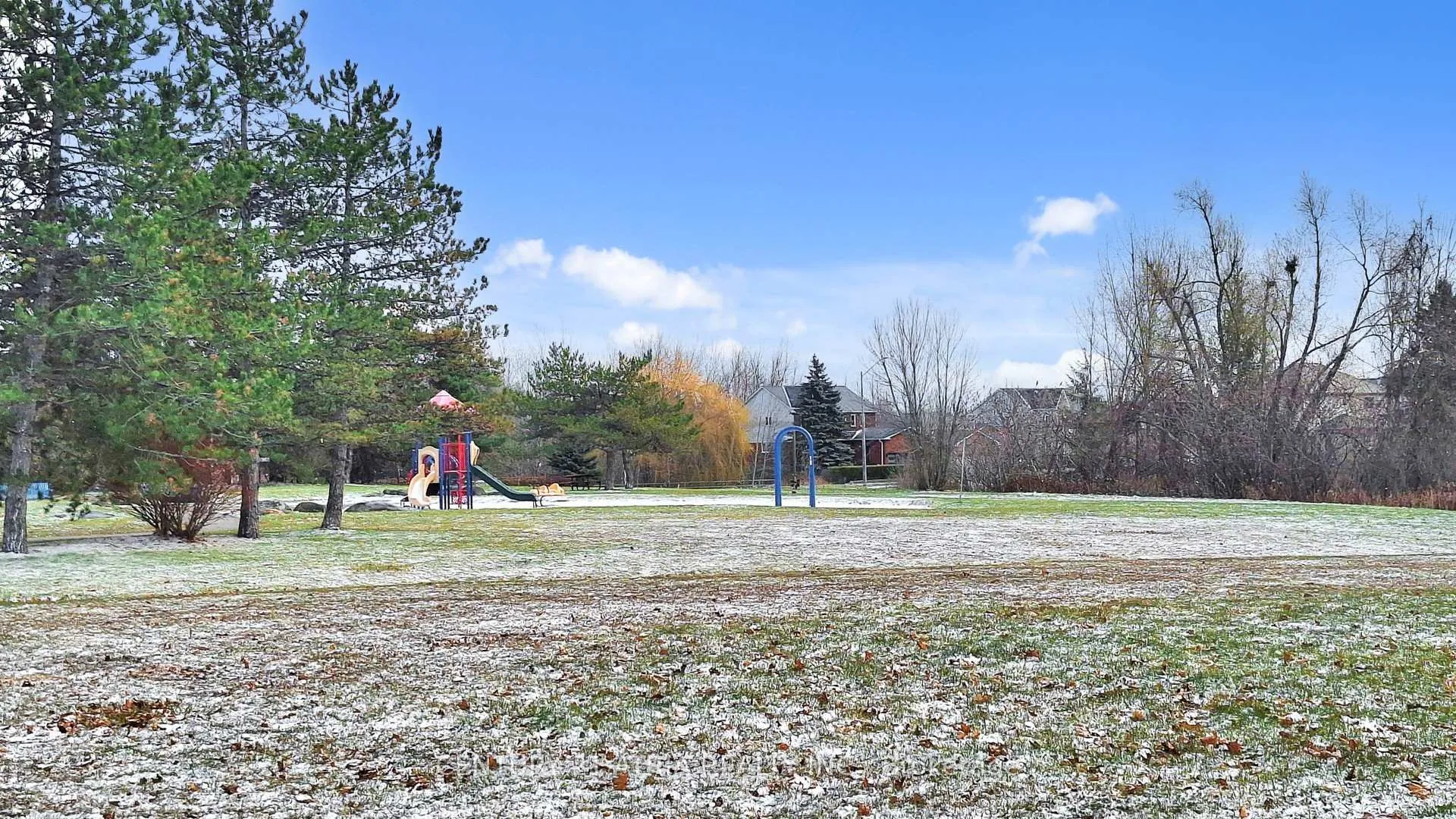 Photo 10 of 1166 Oriole Crescent, Innisfil, Alcona — HOMEH