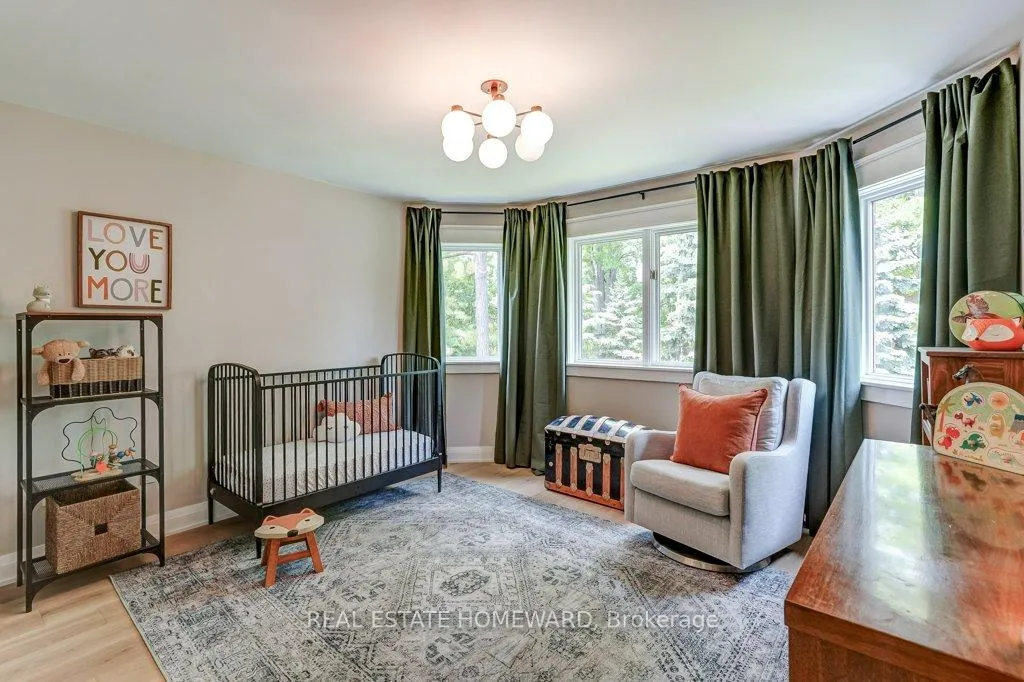 Photo 34 of 98 Woodview Drive, Pickering, Rougemount — HOMEH