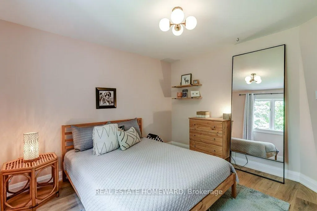 Photo 35 of 98 Woodview Drive, Pickering, Rougemount — HOMEH
