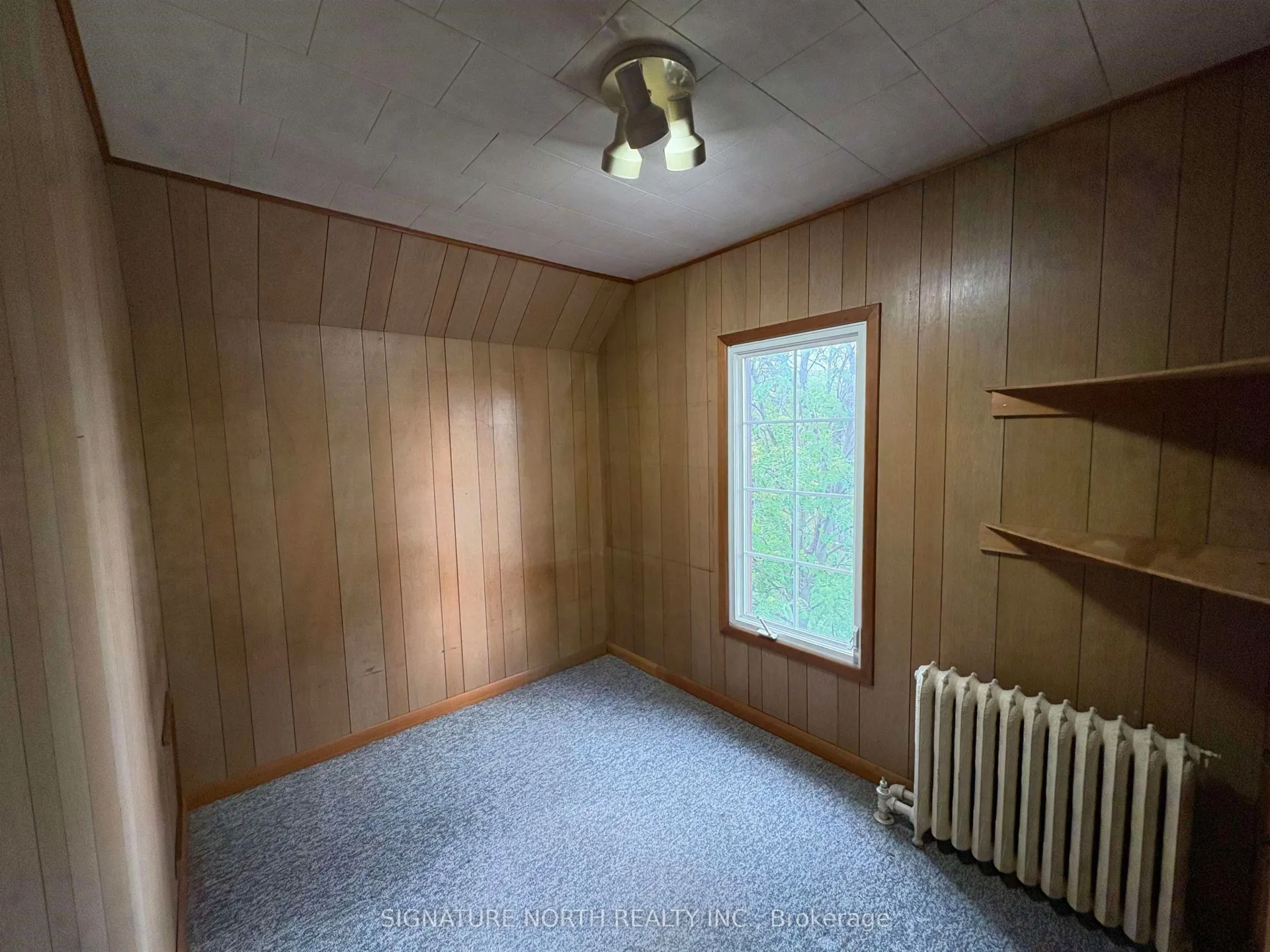 Photo 1 of 390 Ambrose, Thunder Bay, Court / Cumberland — HOMEH