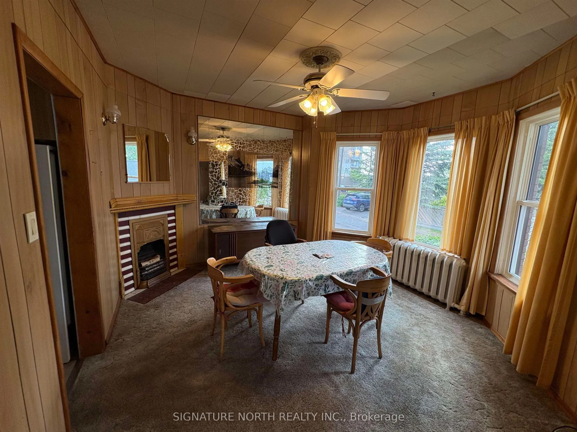Photo 5 of 390 Ambrose, Thunder Bay, Court / Cumberland — HOMEH